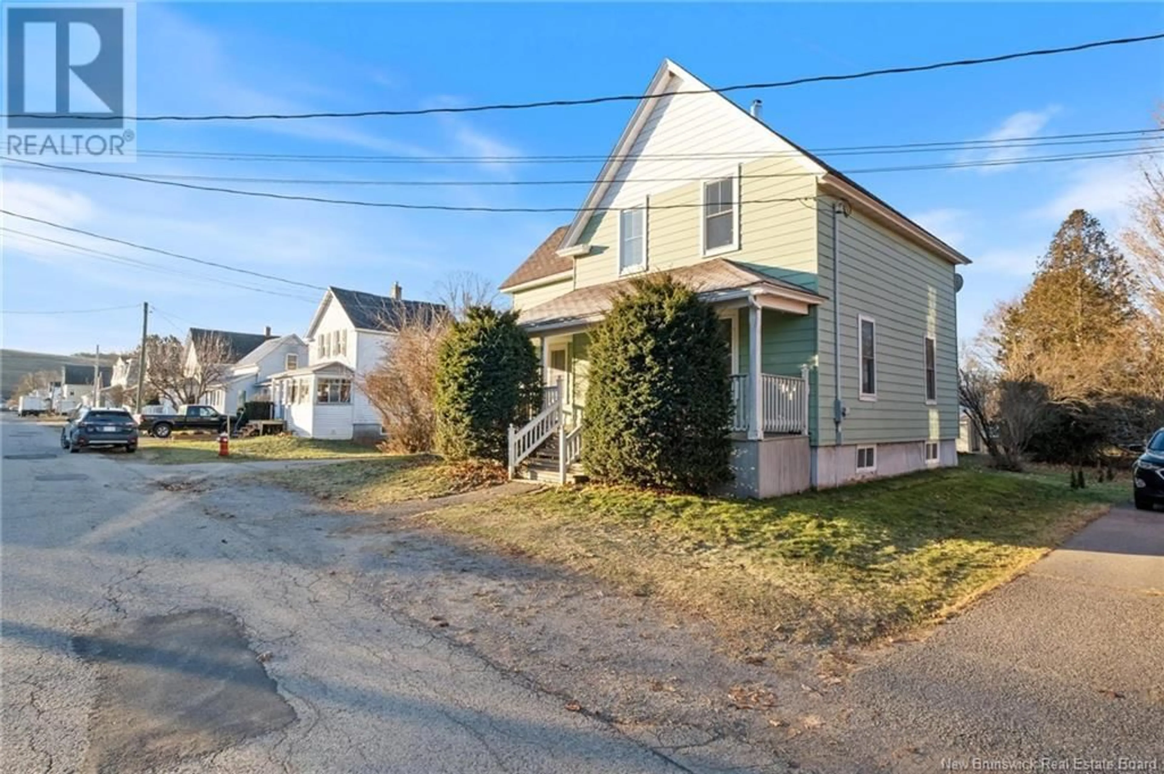 A pic from outside/outdoor area/front of a property/back of a property/a pic from drone, street for 80 Albert Street, Sussex New Brunswick E4E1K5