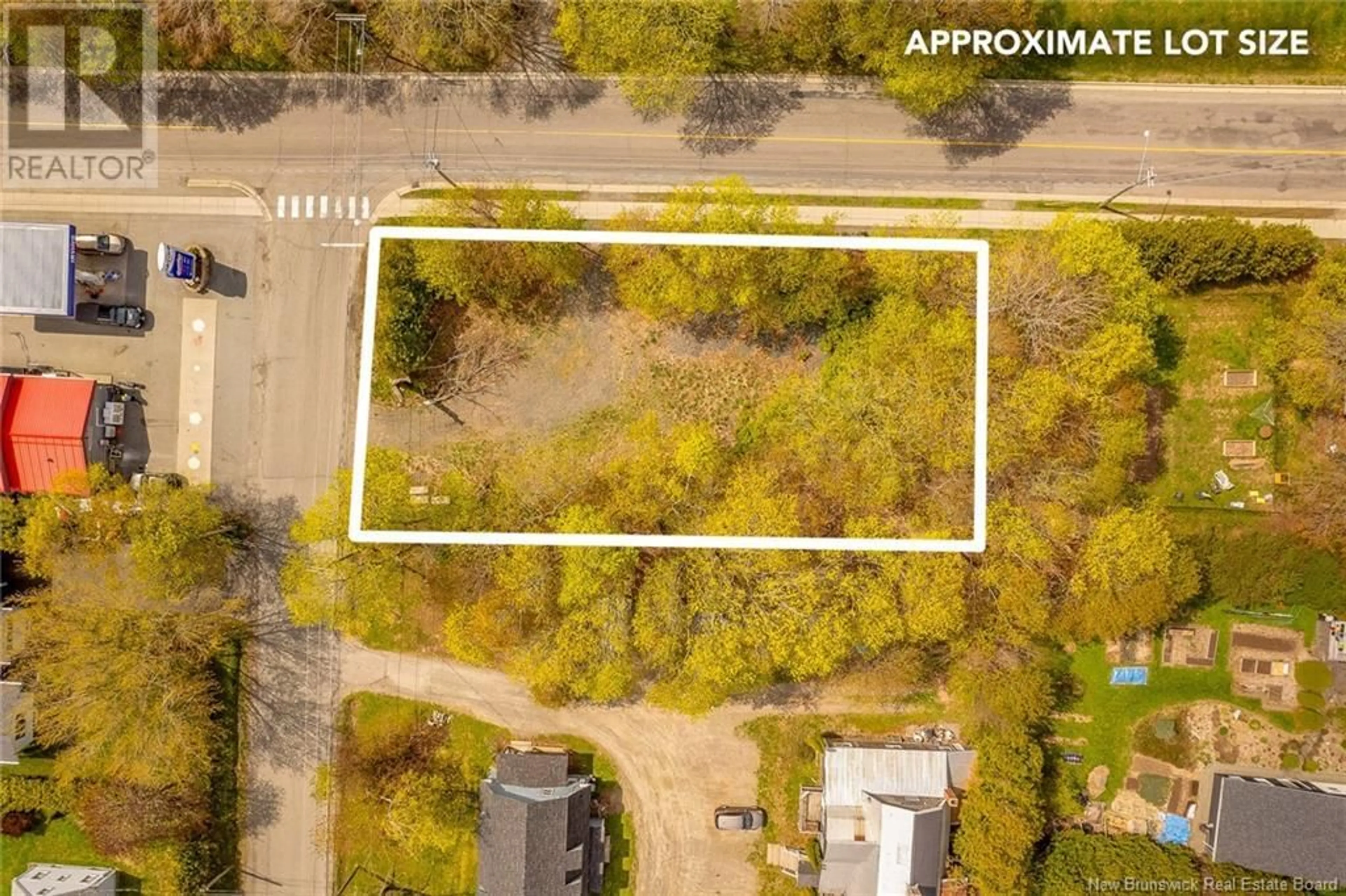 A pic from outside/outdoor area/front of a property/back of a property/a pic from drone, street for 4 Montague Street, Saint Andrews New Brunswick E5B1G8