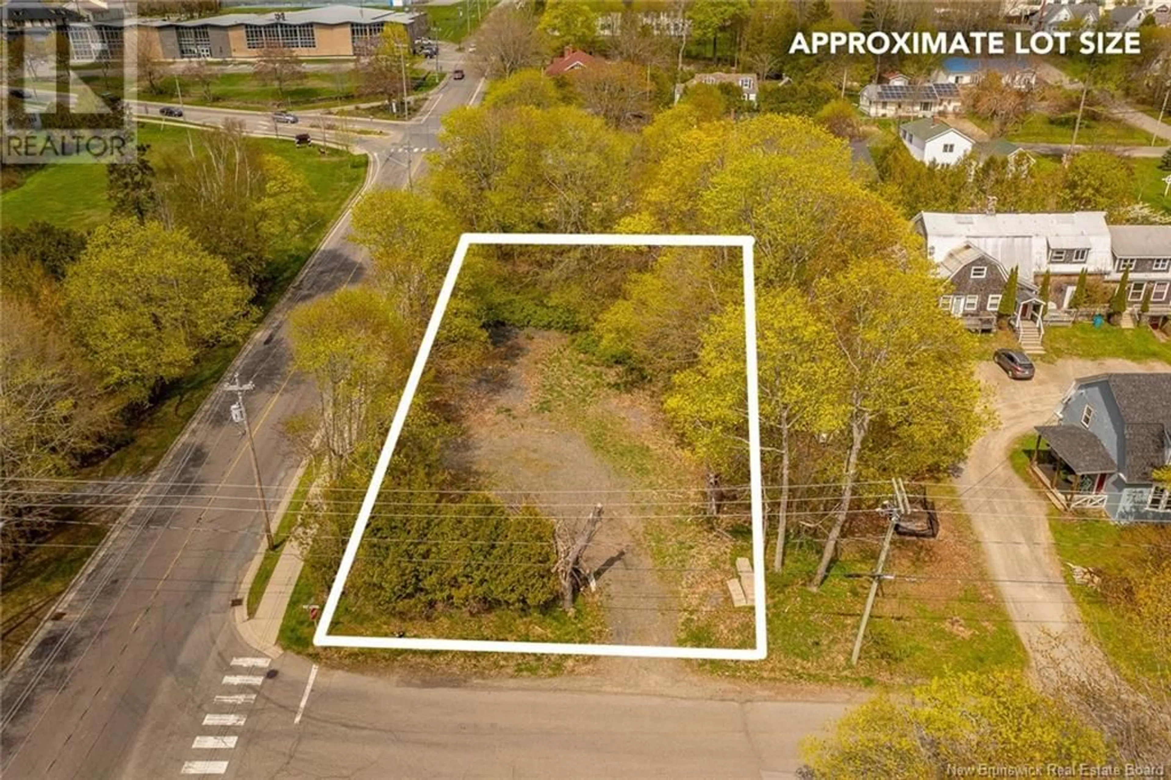 A pic from outside/outdoor area/front of a property/back of a property/a pic from drone, street for 4 Montague Street, Saint Andrews New Brunswick E5B1G8