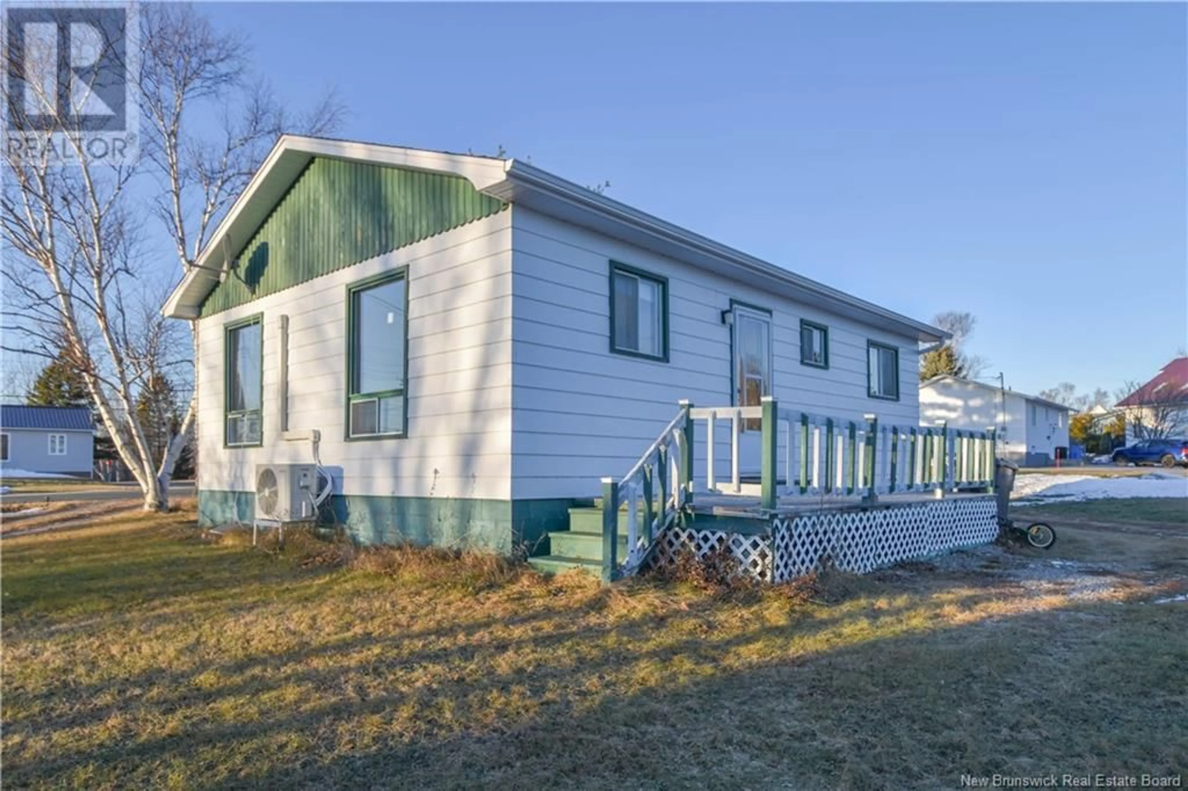 Home with vinyl exterior material, unknown for 609 des Acadiens Boulevard, Bertrand New Brunswick E1W1G5