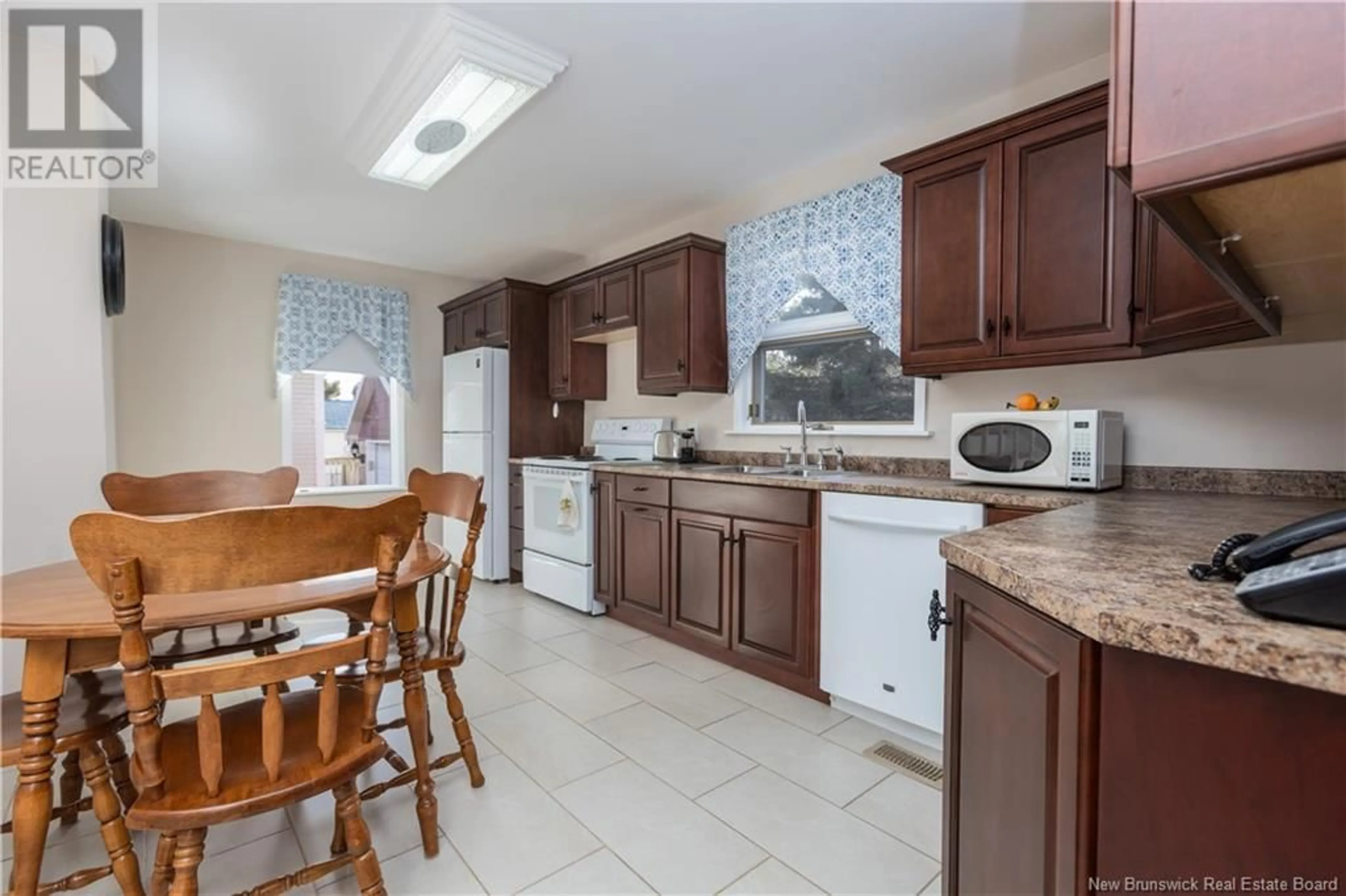 Standard kitchen, ceramic/tile floor for 382 McLaughlin Drive, Moncton New Brunswick E1A4R4