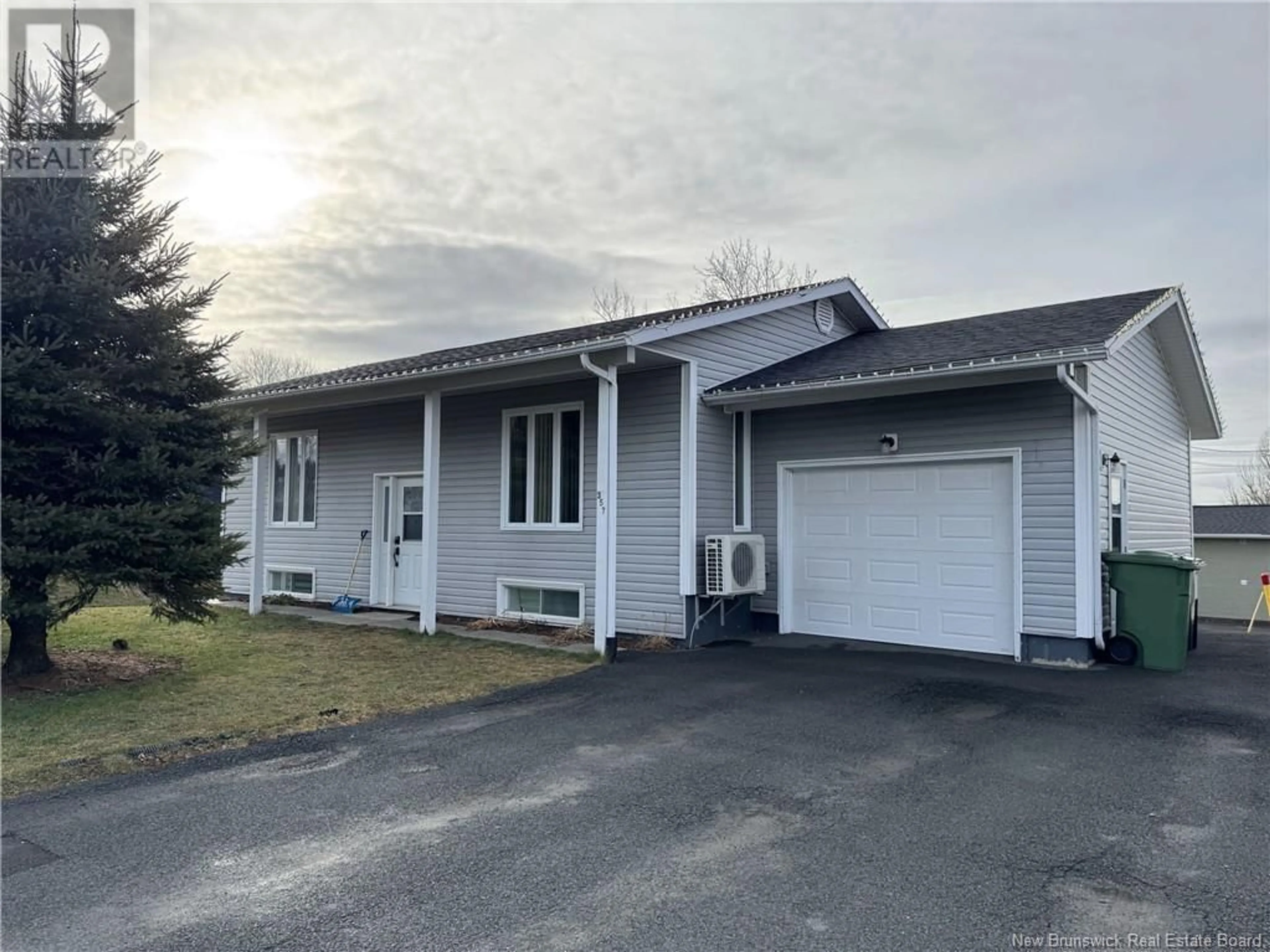 Home with vinyl exterior material, street for 357 GUAY STREET, Grand-Sault/Grand Falls New Brunswick E3Y1E4