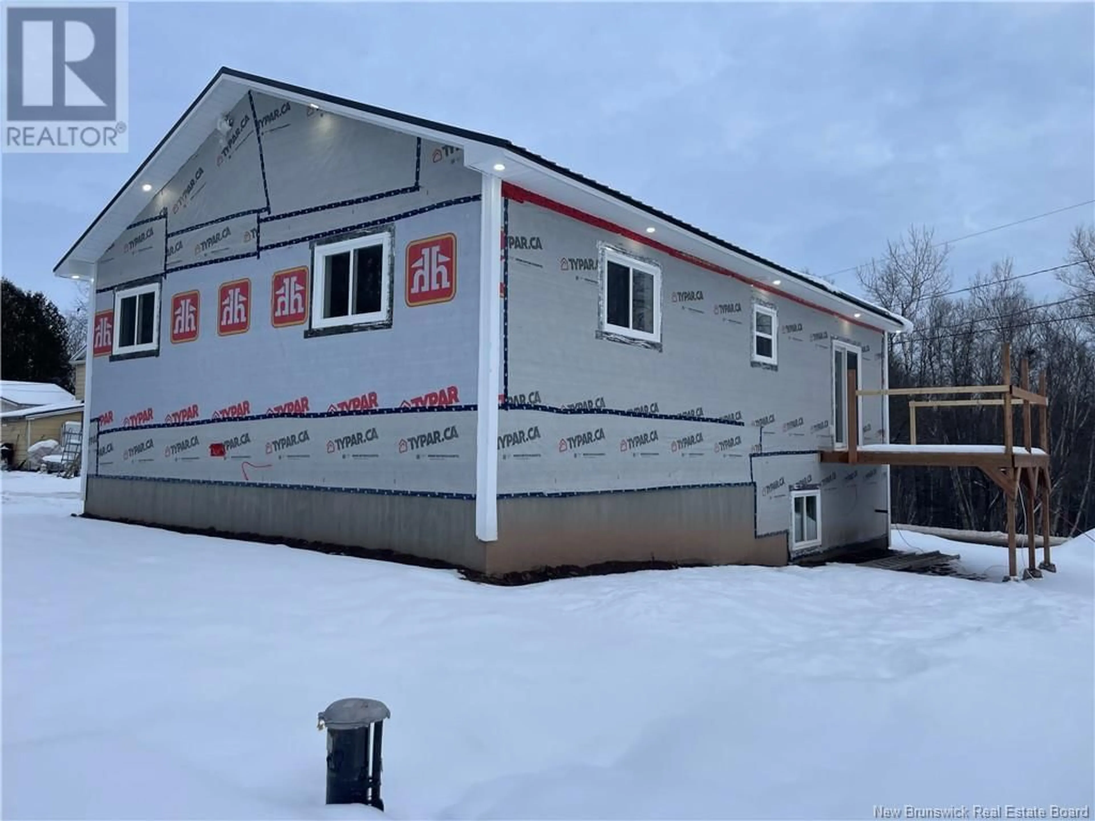 Home with vinyl exterior material, building for 419 Northfield Avenue, Minto New Brunswick E4B3Z2