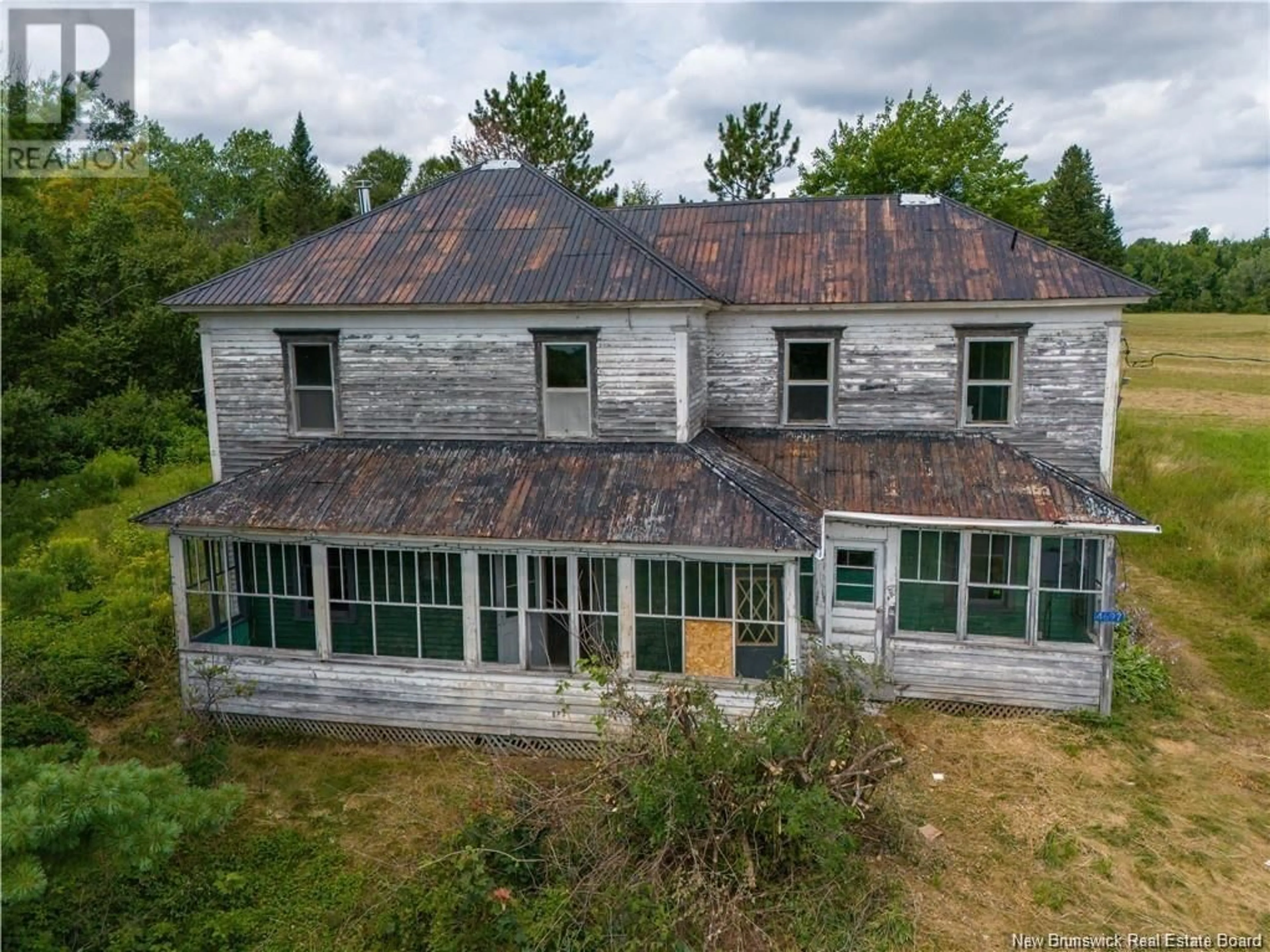 A pic from outside/outdoor area/front of a property/back of a property/a pic from drone, building for 4697 Route 108 Route, Derby New Brunswick E1V5C3