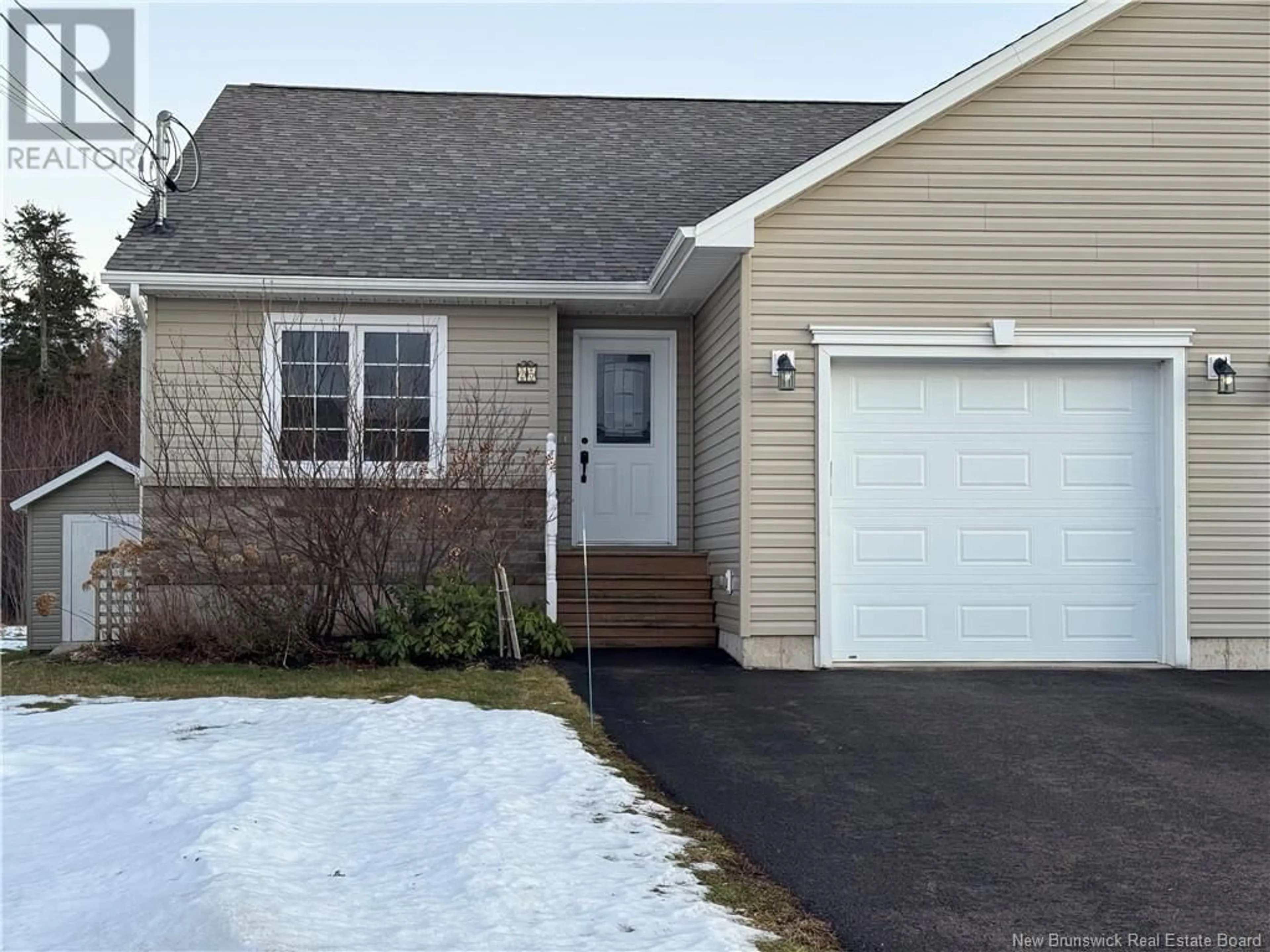 Home with vinyl exterior material, street for 25 Golden Street, Moncton New Brunswick E1G5T3