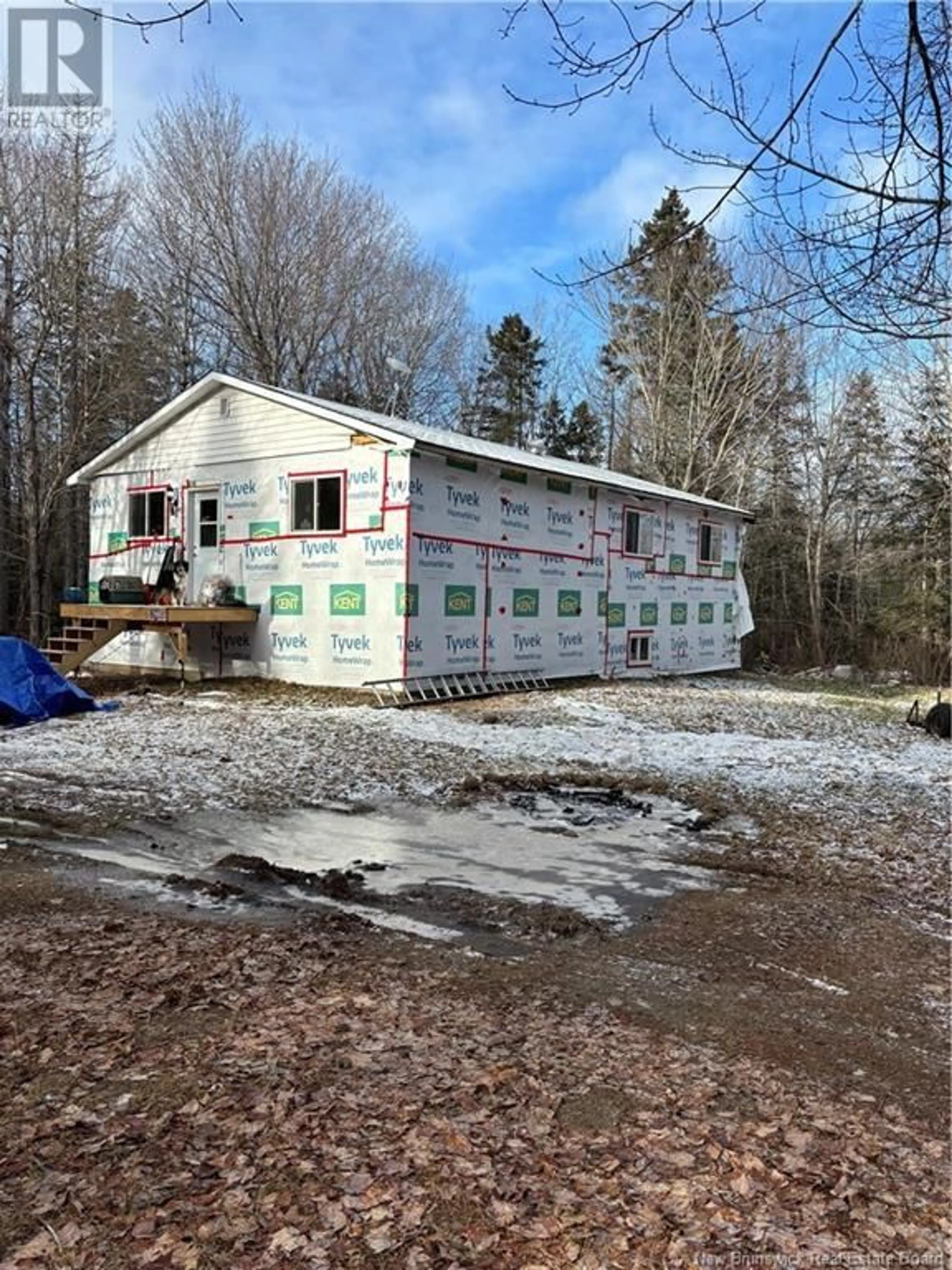 Home with vinyl exterior material, building for 2880 Route 510 Route, Targettville New Brunswick E4T1V9