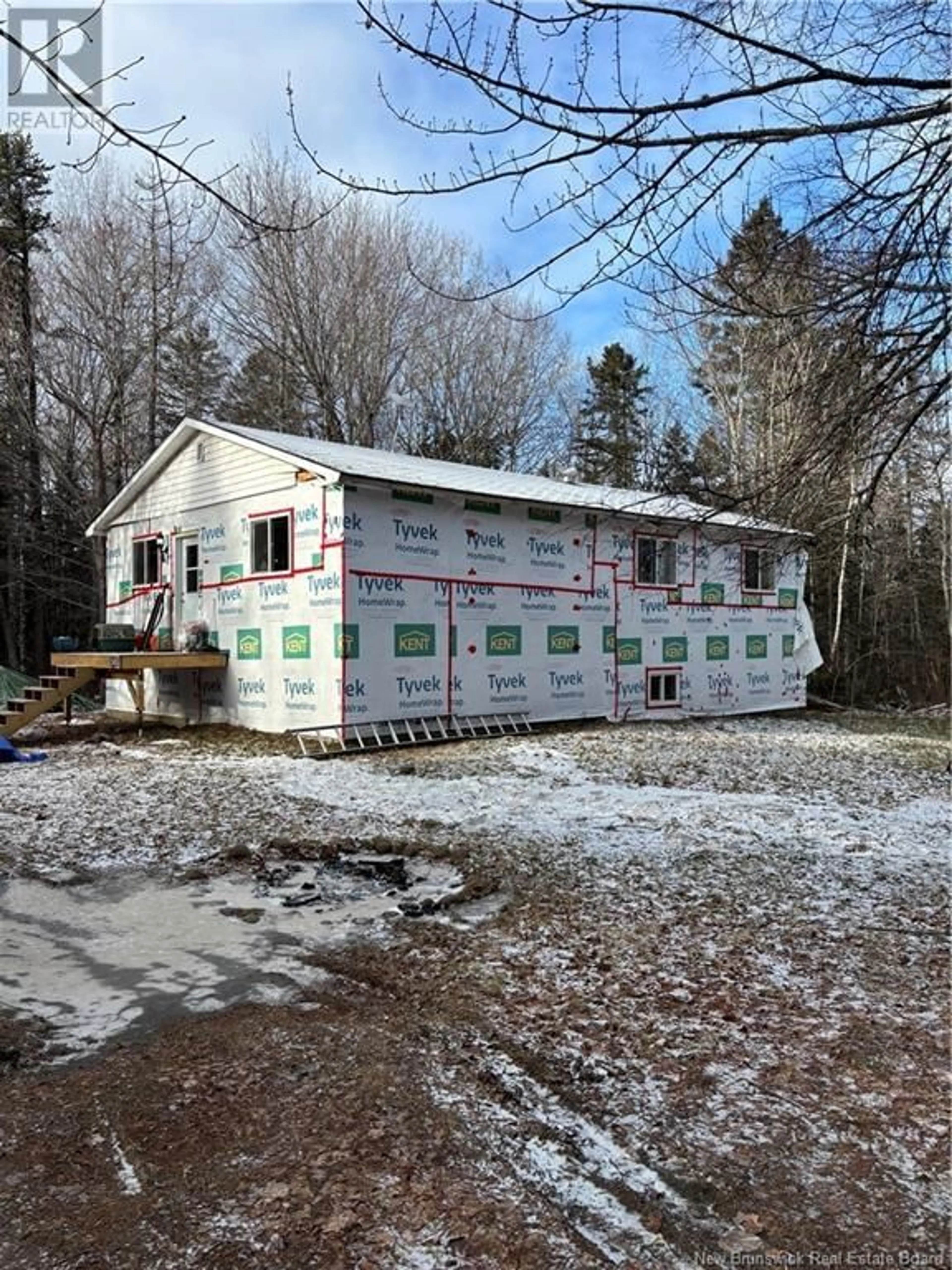 Home with vinyl exterior material, building for 2880 Route 510 Route, Targettville New Brunswick E4T1V9