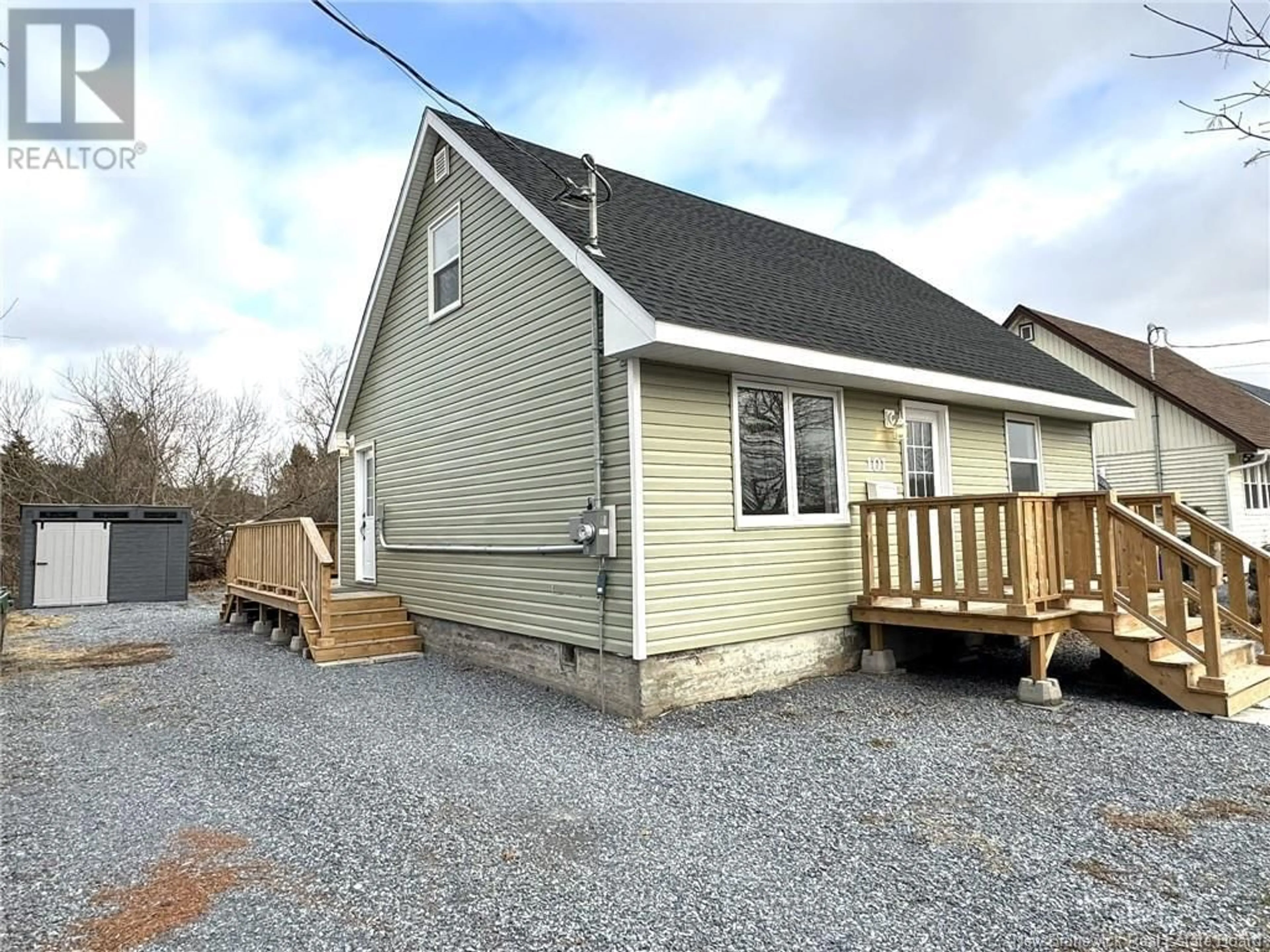 Home with vinyl exterior material, street for 101 Broadway Avenue, Saint John New Brunswick E2H1Z9