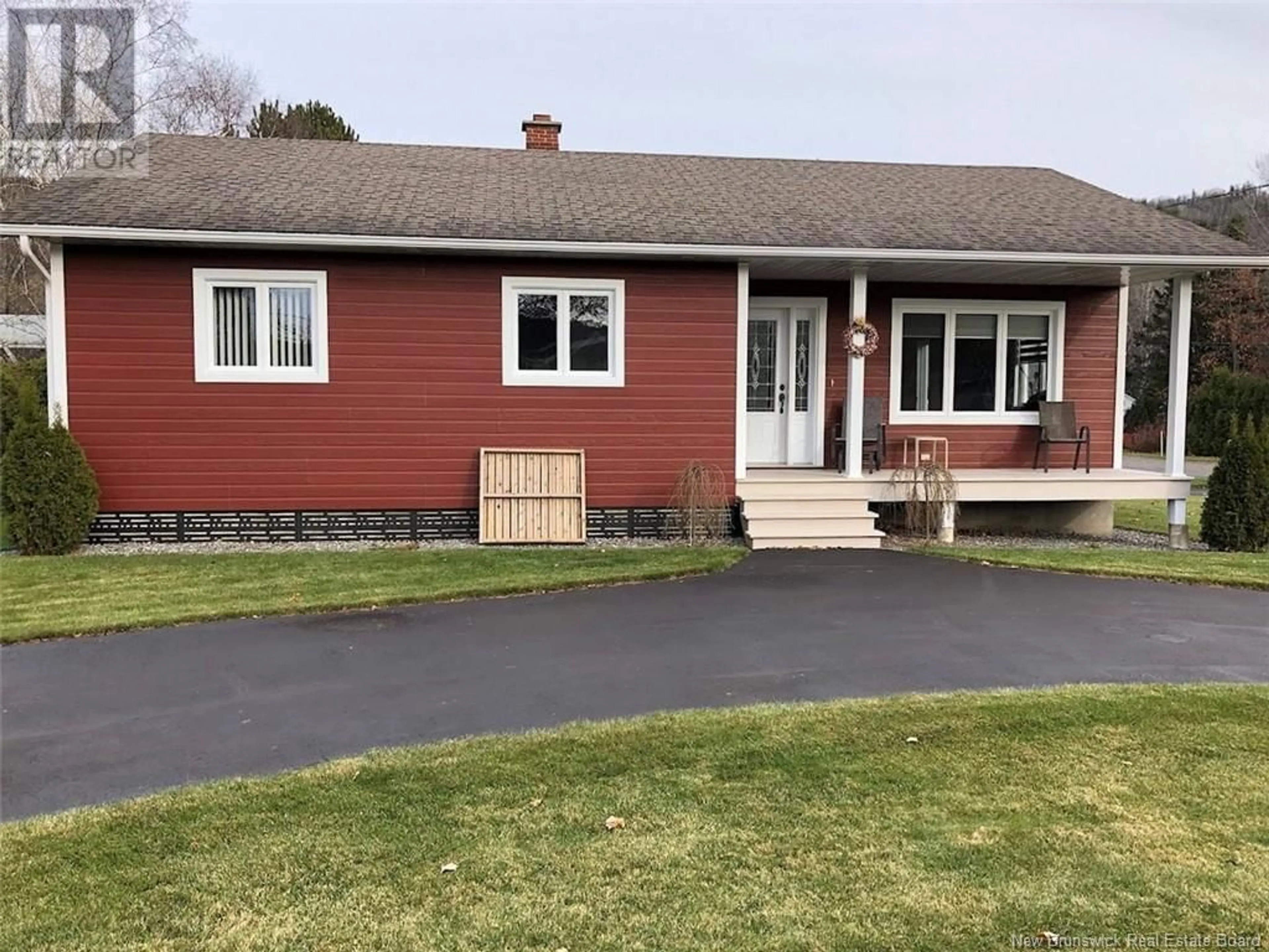 Home with vinyl exterior material, street for 37 Anna Street, Saint-Jacques New Brunswick E7B1B2