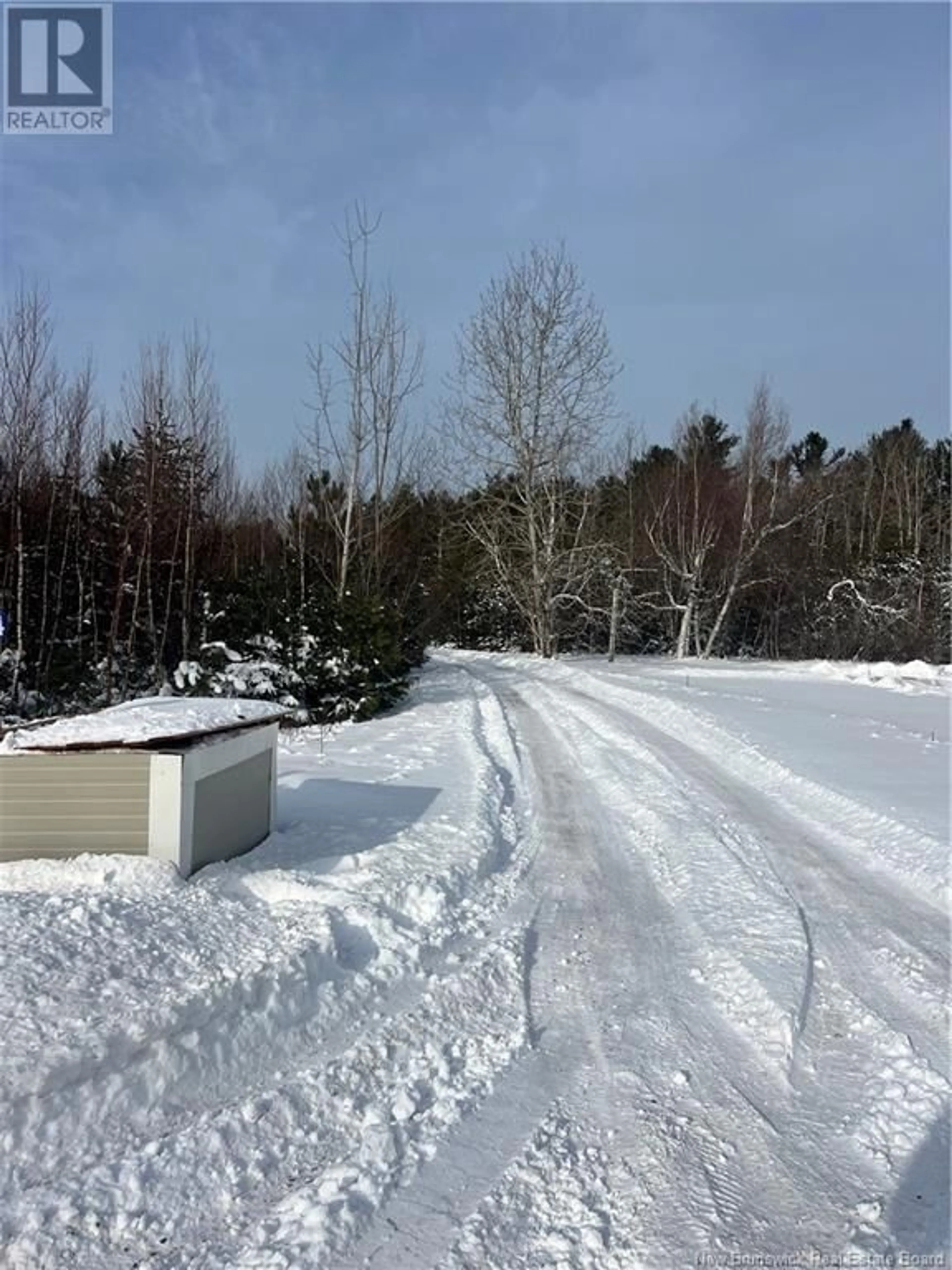 Parking for 144 ST CHARLES, Saint-Charles New Brunswick E4W5L5