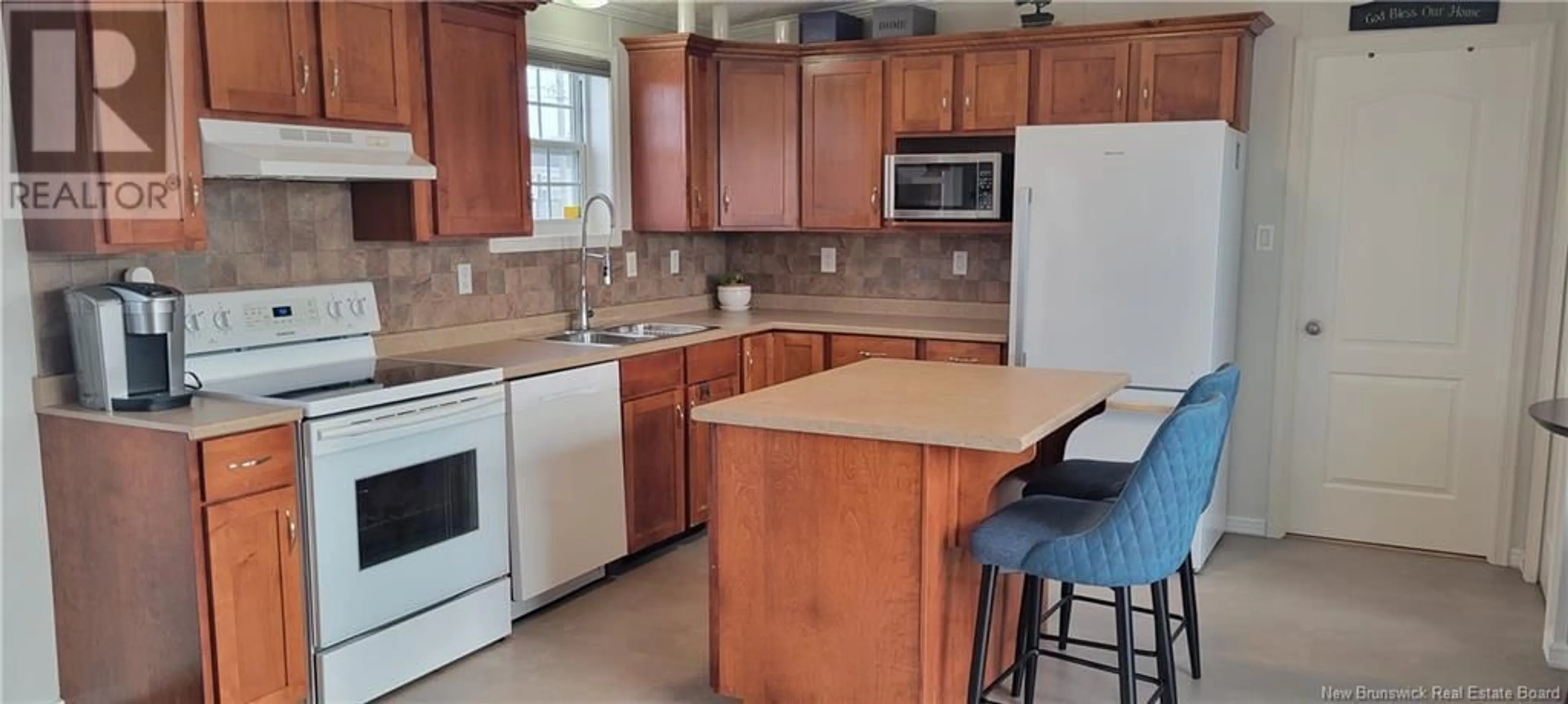 Standard kitchen, ceramic/tile floor for 20 Bridgeport Lane, Riverview New Brunswick E1B0C8