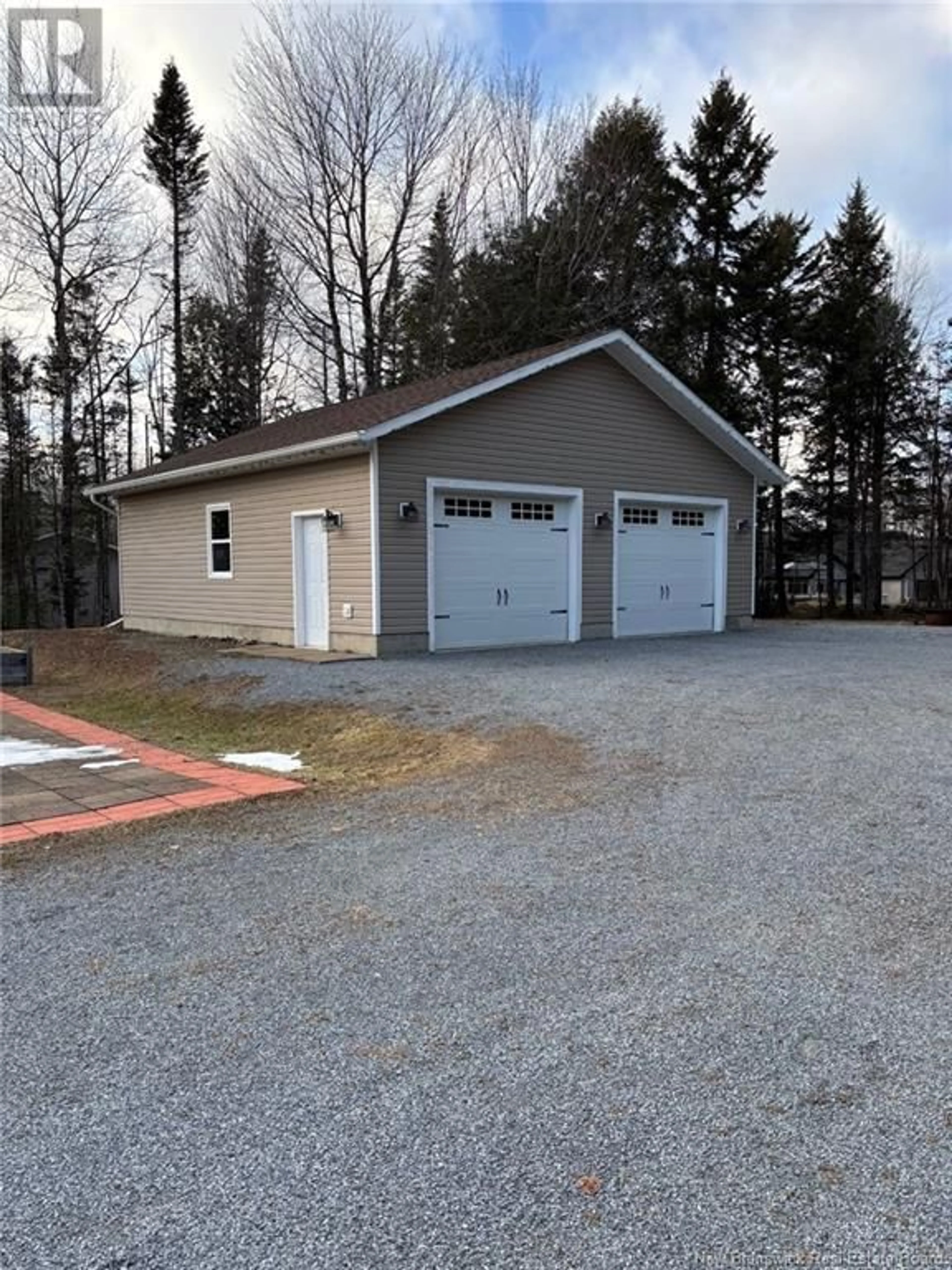 Indoor garage for 19 McKnight Road, Moores Mills New Brunswick E3L4V4