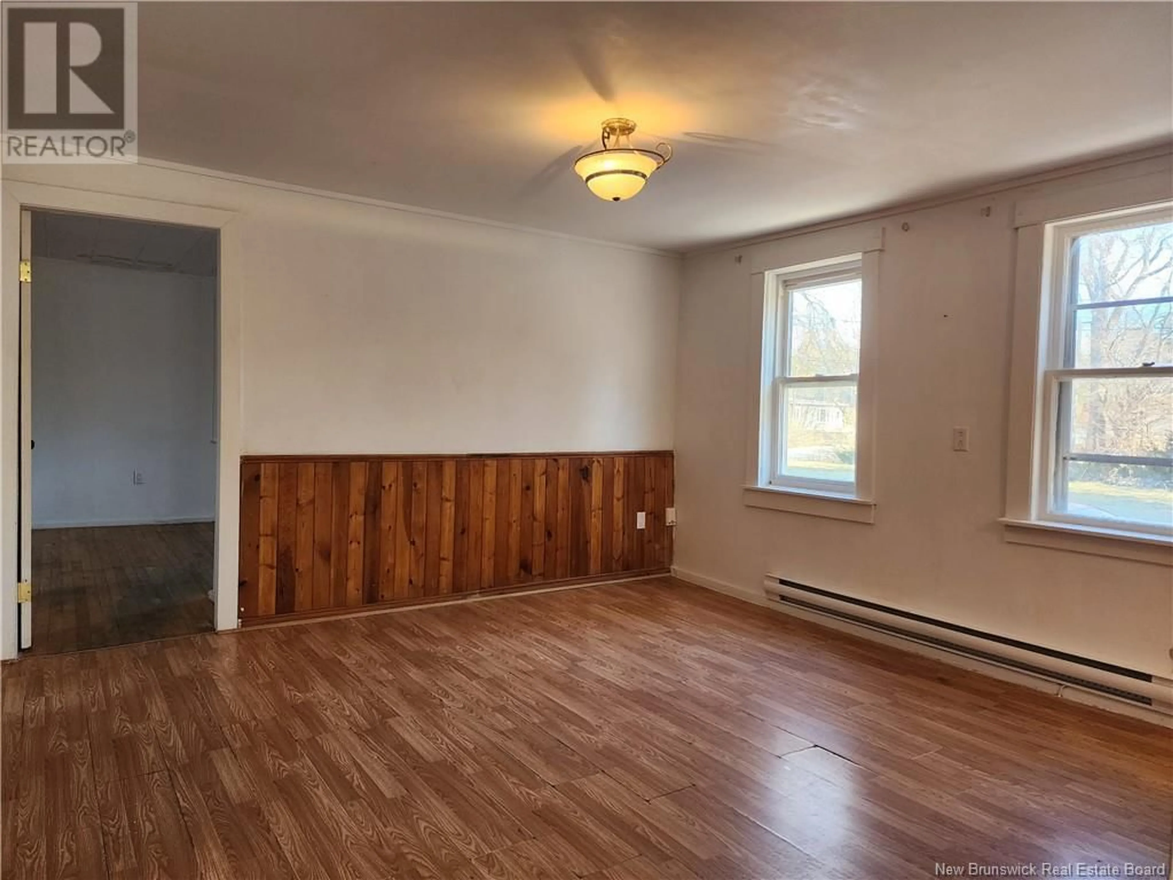 A pic of a room for 737 Bay Street, Saint John New Brunswick E2M7L6