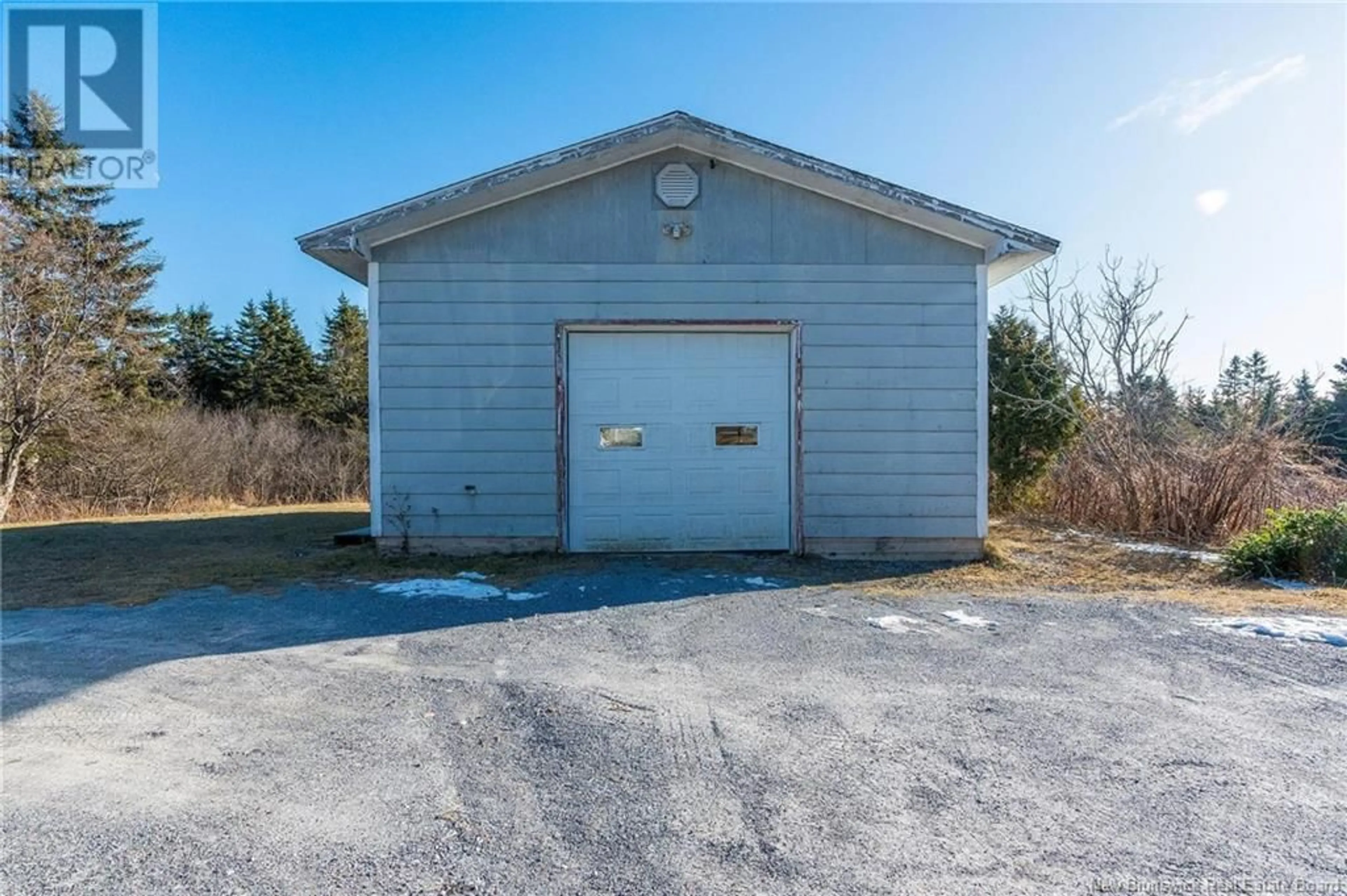 Indoor garage for 3124 Loch Lomond Road, Saint John New Brunswick E2H1B3