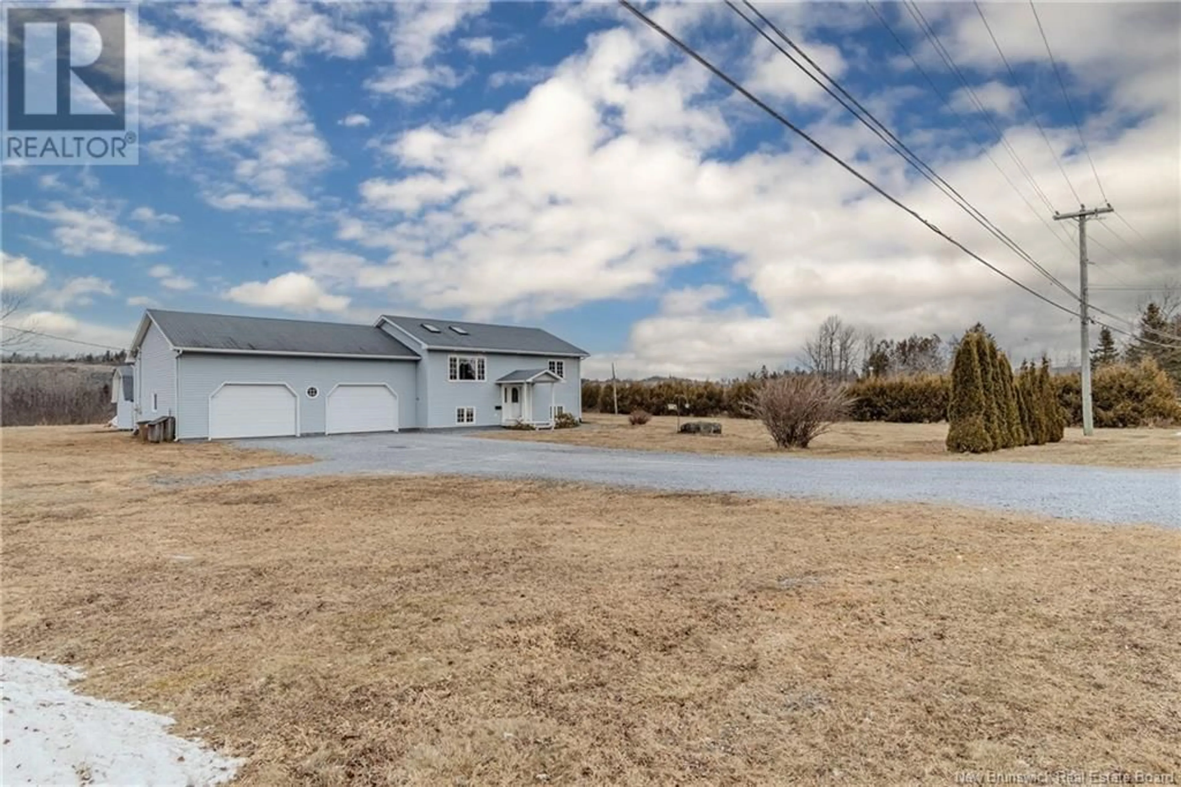 A pic from outside/outdoor area/front of a property/back of a property/a pic from drone, water/lake/river/ocean view for 2440 Ocean Westway, Saint John New Brunswick E2M5J4