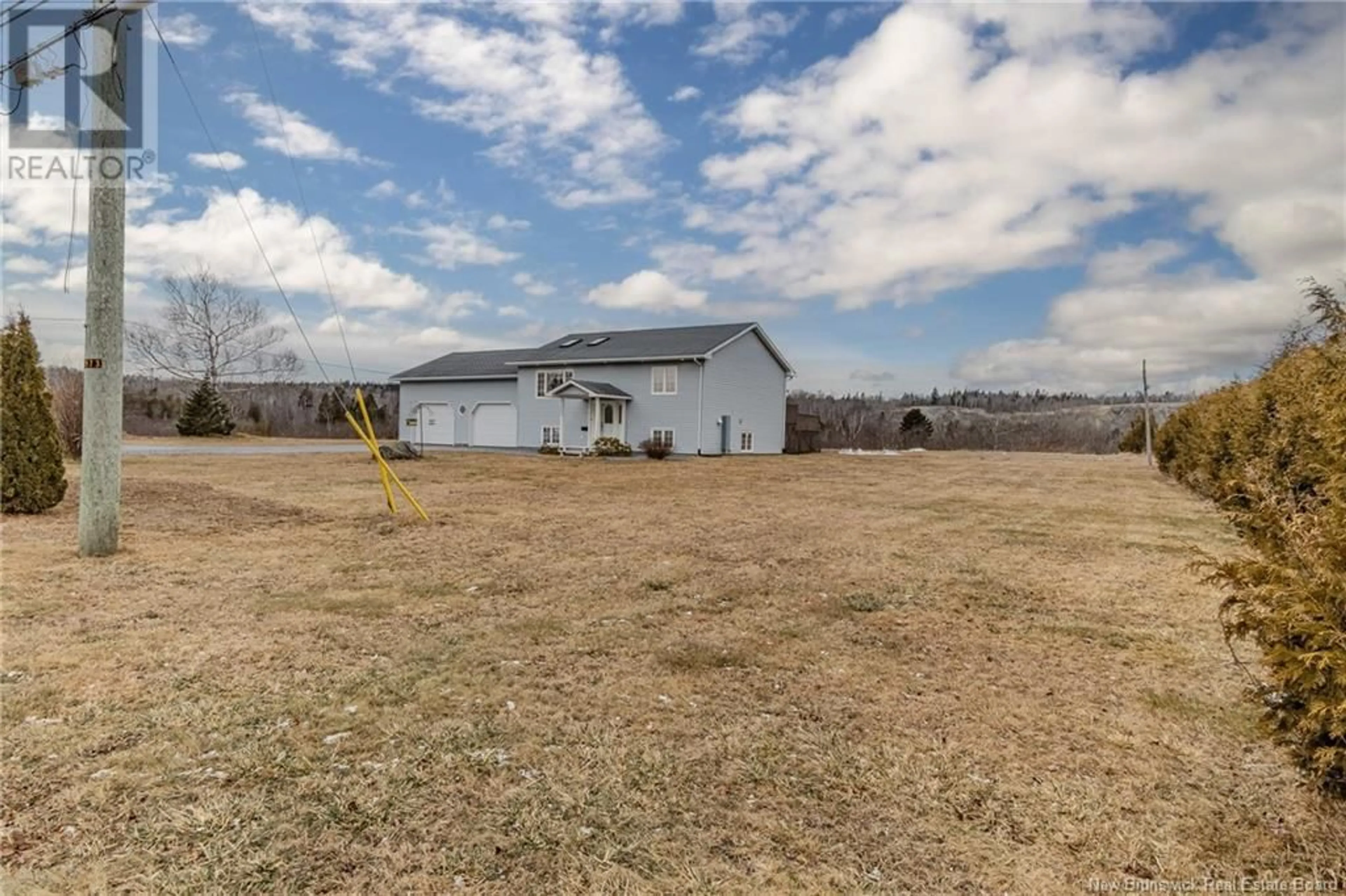 A pic from outside/outdoor area/front of a property/back of a property/a pic from drone, unknown for 2440 Ocean Westway, Saint John New Brunswick E2M5J4