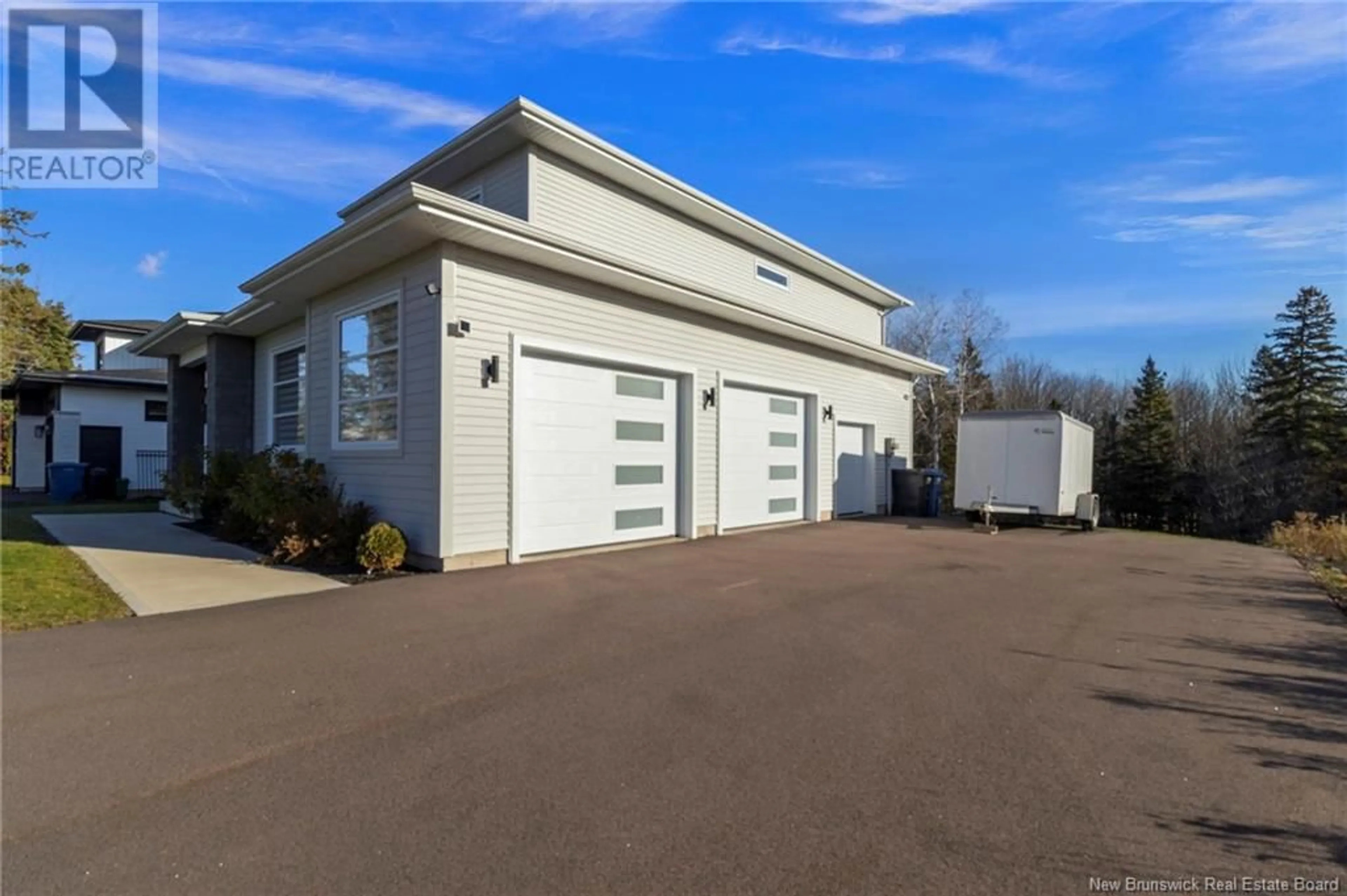 Indoor garage for 976 Bourque Road, Dieppe New Brunswick E1A7L3