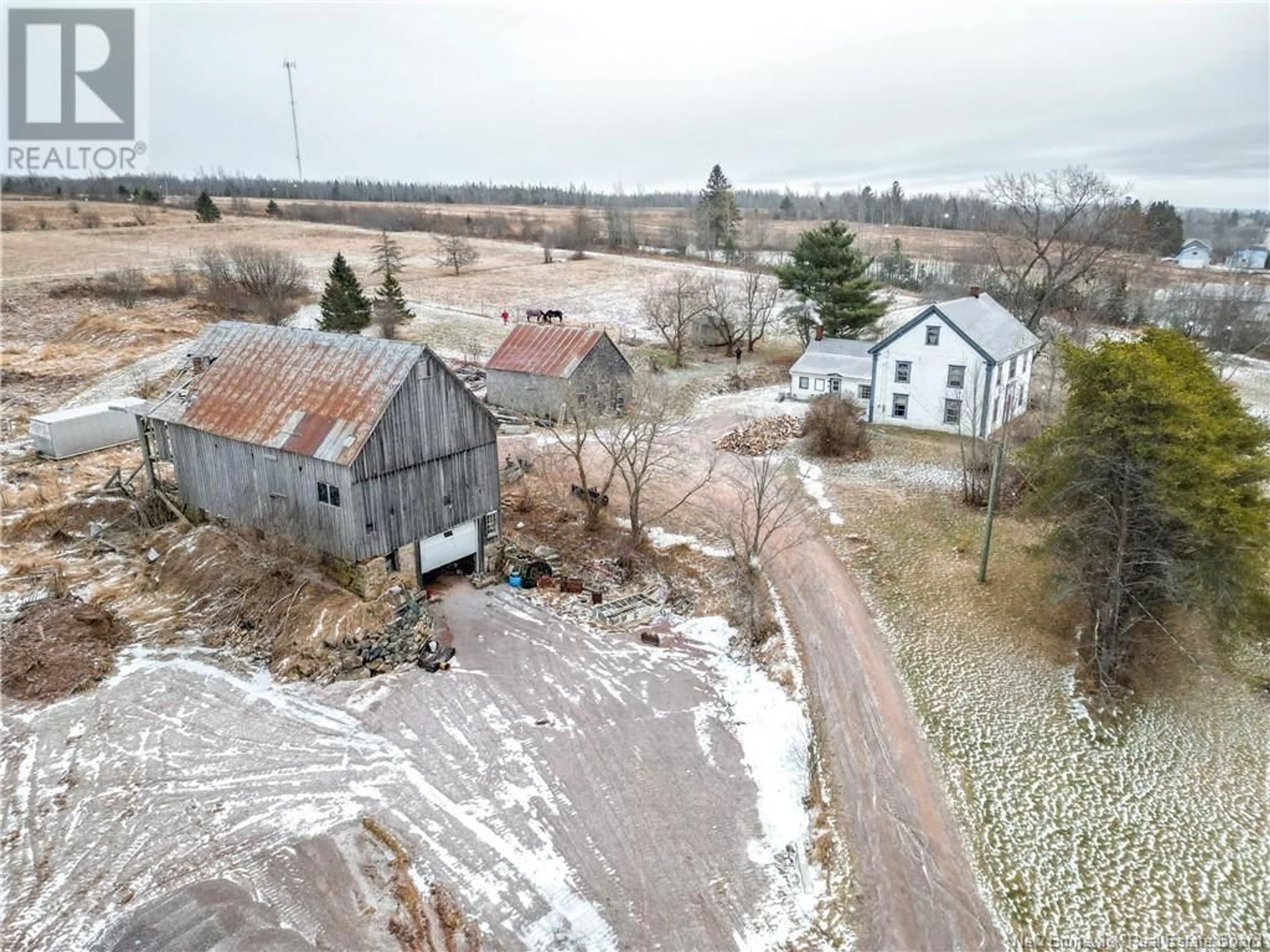 A pic from outside/outdoor area/front of a property/back of a property/a pic from drone, building for 331 Renaissance, Memramcook New Brunswick E4K3V2