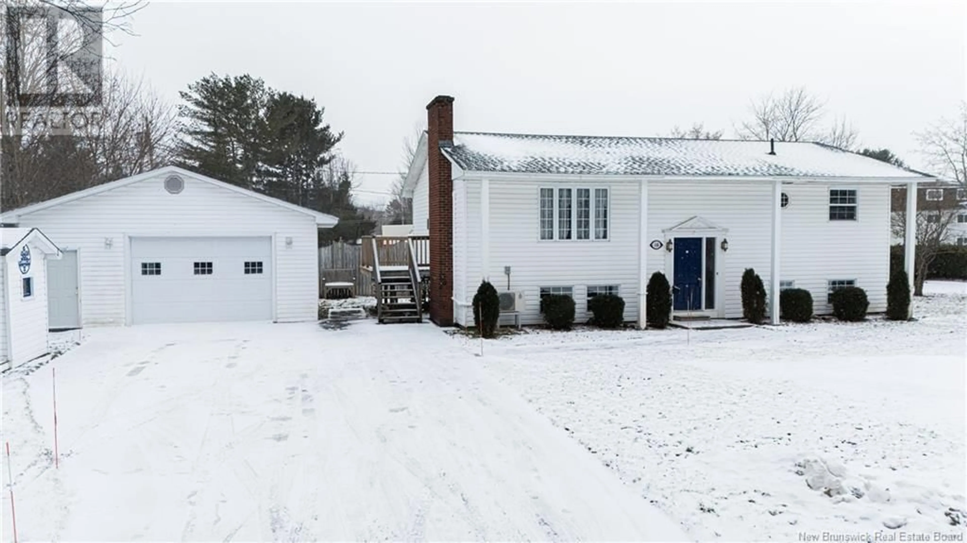 A pic from outside/outdoor area/front of a property/back of a property/a pic from drone, street for 168 Jewett Street, Fredericton New Brunswick E3A4Y6