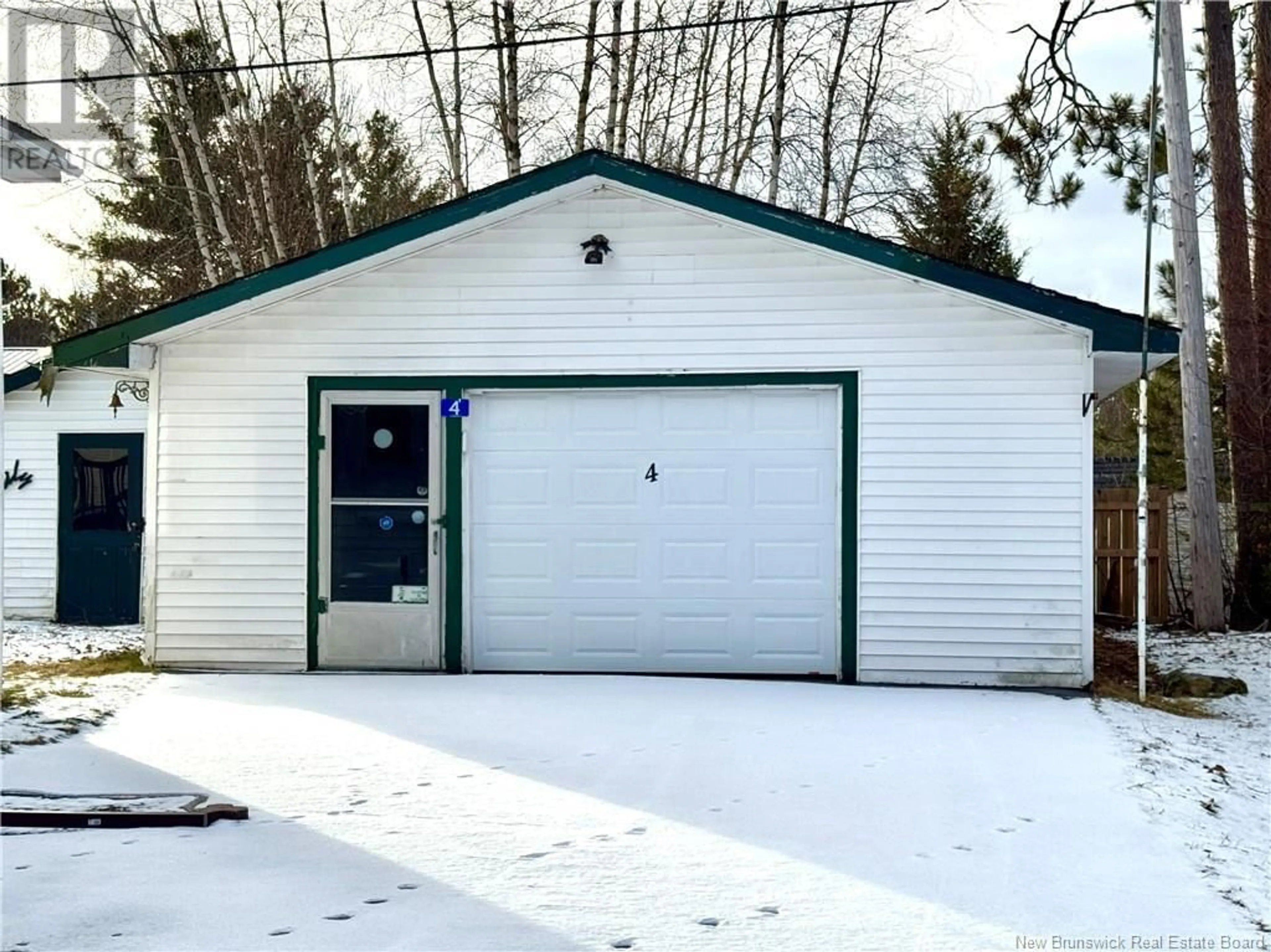 Indoor garage for 4 Leger Drive, Haneytown New Brunswick E2V3R1