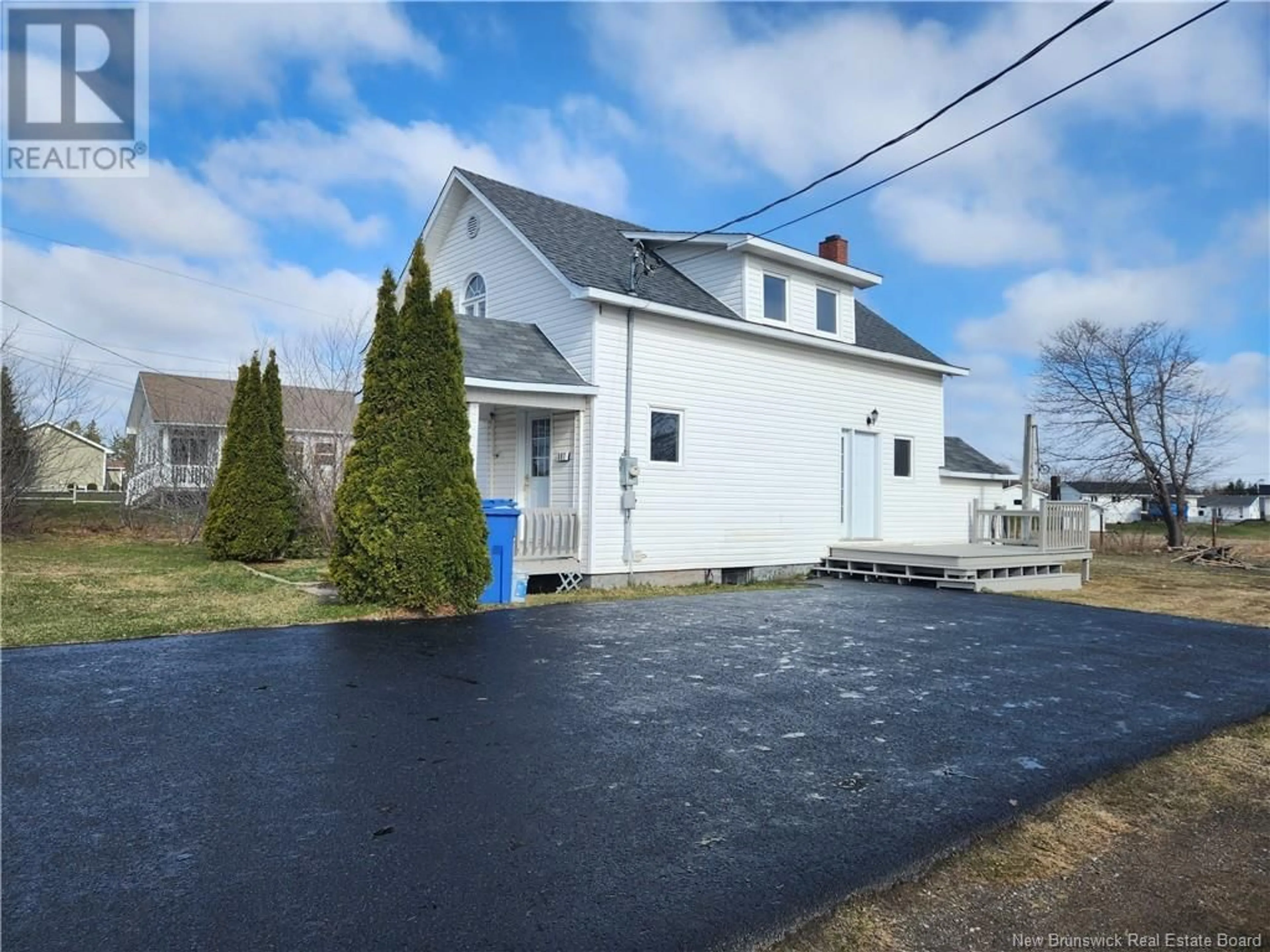 A pic from outside/outdoor area/front of a property/back of a property/a pic from drone, street for 867 Louis G. Daigle, Tracadie New Brunswick E1X1C2