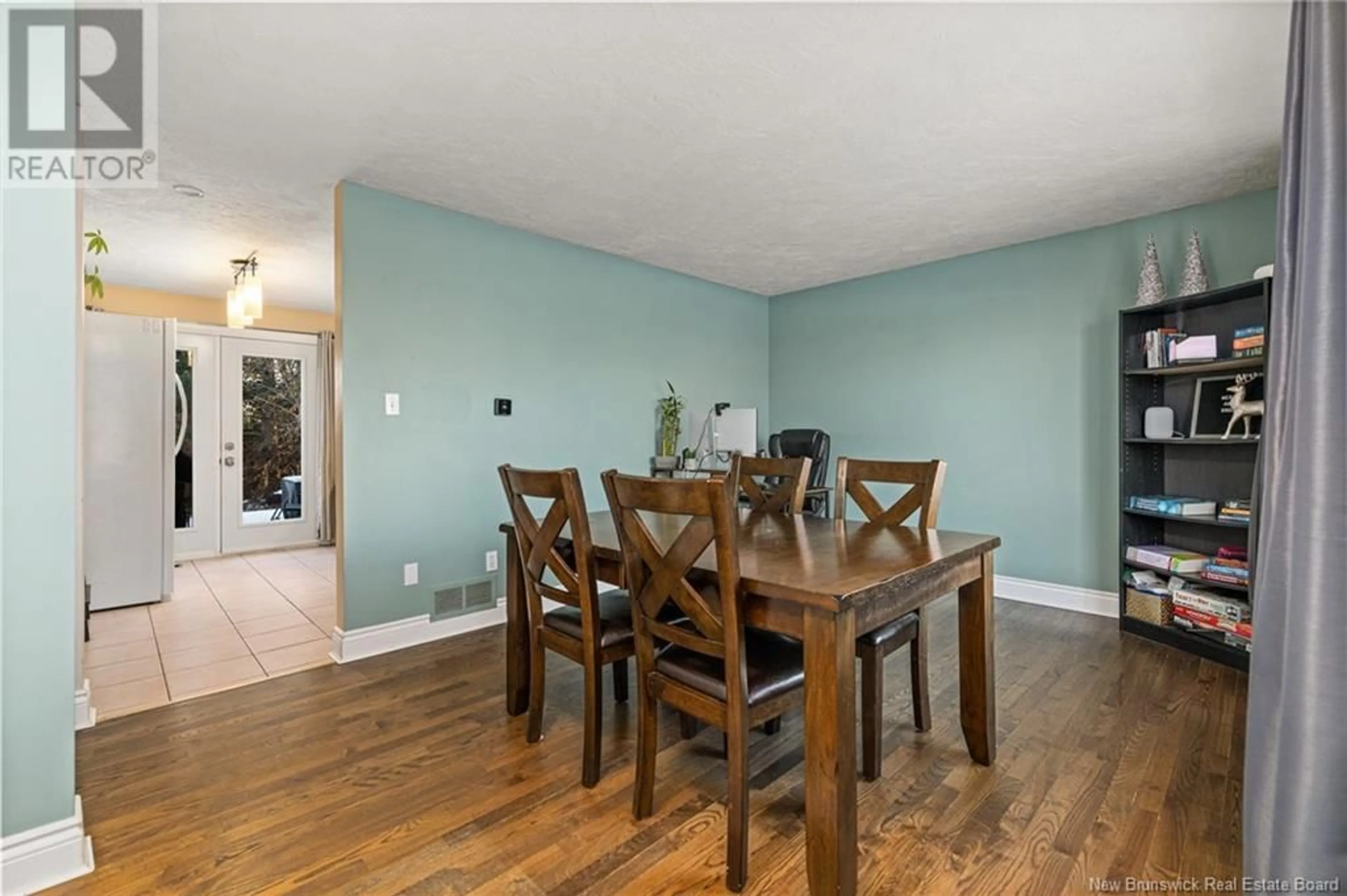 Dining room, wood/laminate floor for 230 Highlandview Road, Moncton New Brunswick E1A2G3