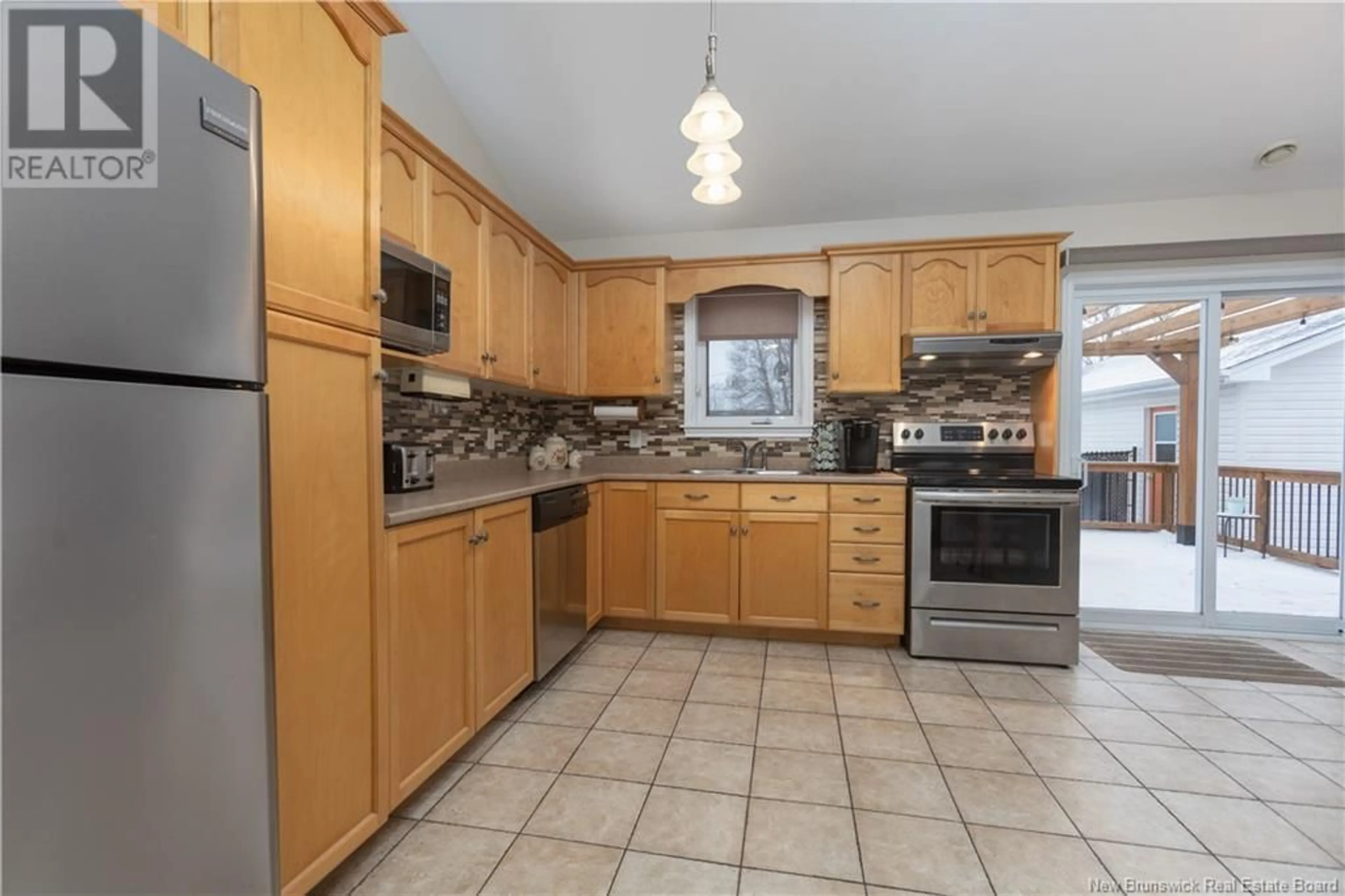 Standard kitchen, ceramic/tile floor for 54 Nicolas Street, Dieppe New Brunswick E1A8L7