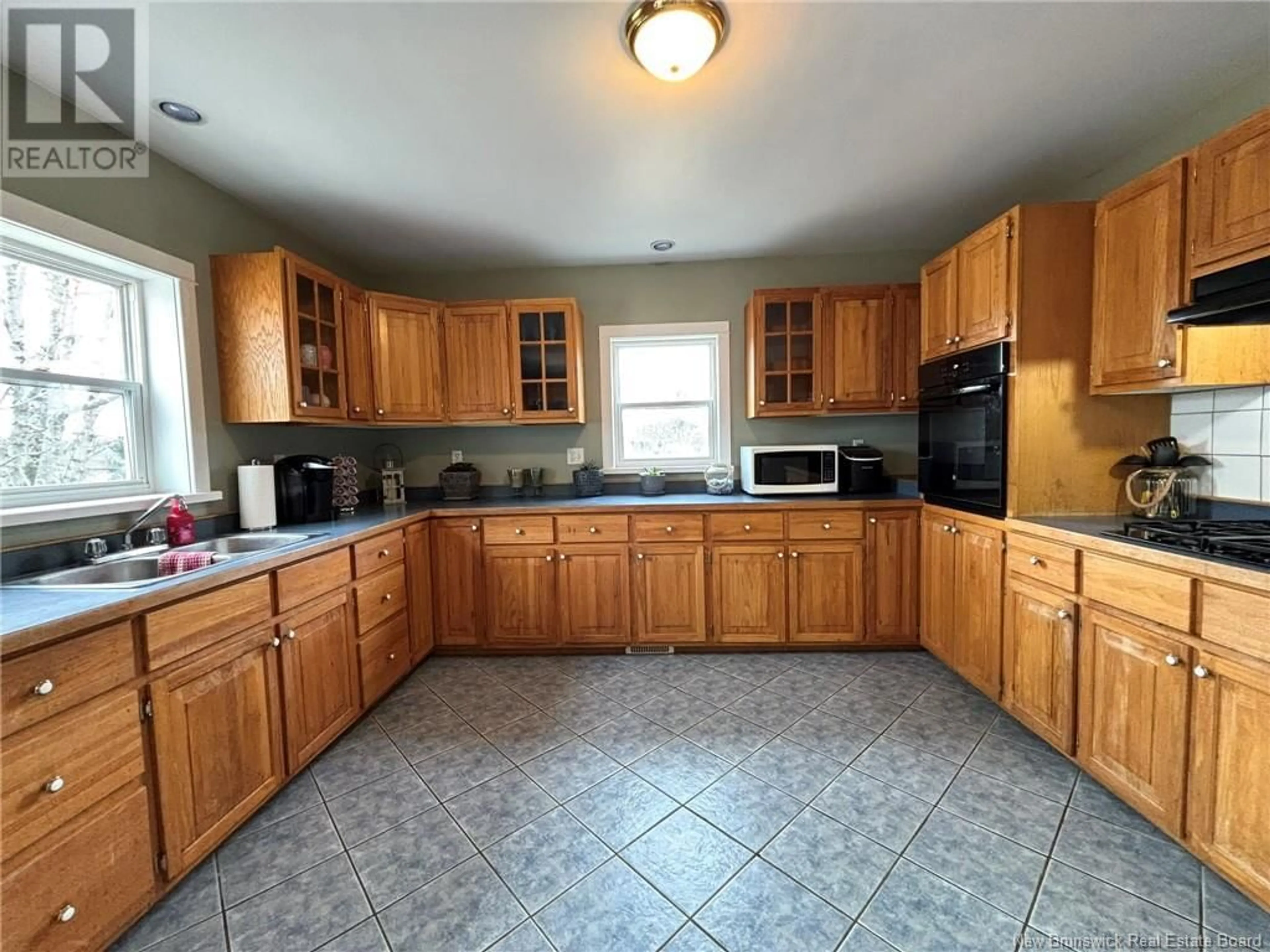 Standard kitchen, unknown for 844 ROUTE 776 ROUTE, Grand Manan New Brunswick E5G2E2