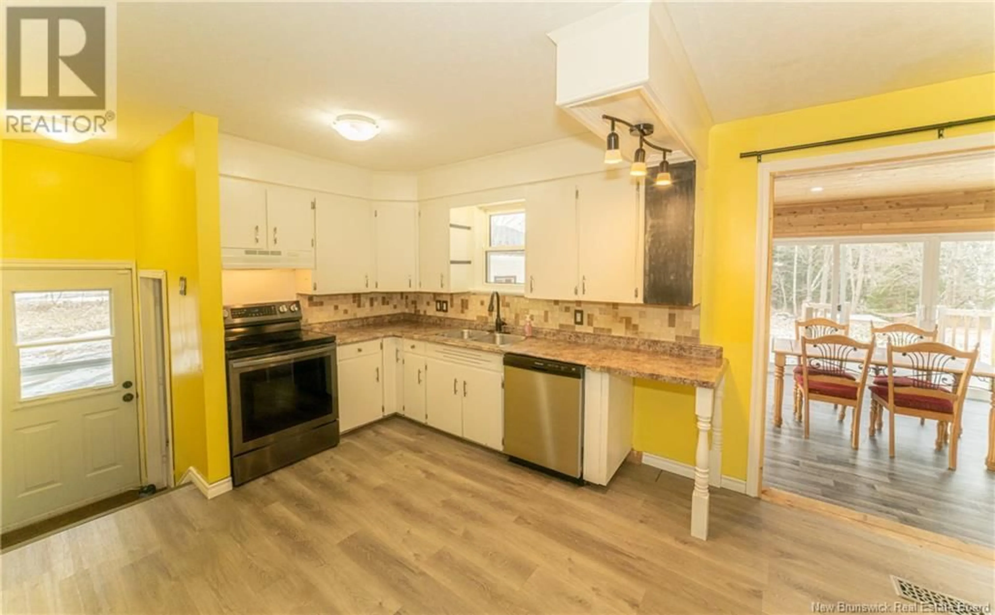 Open concept kitchen, unknown for 1619 Route 101, Nasonworth New Brunswick E3C2E2