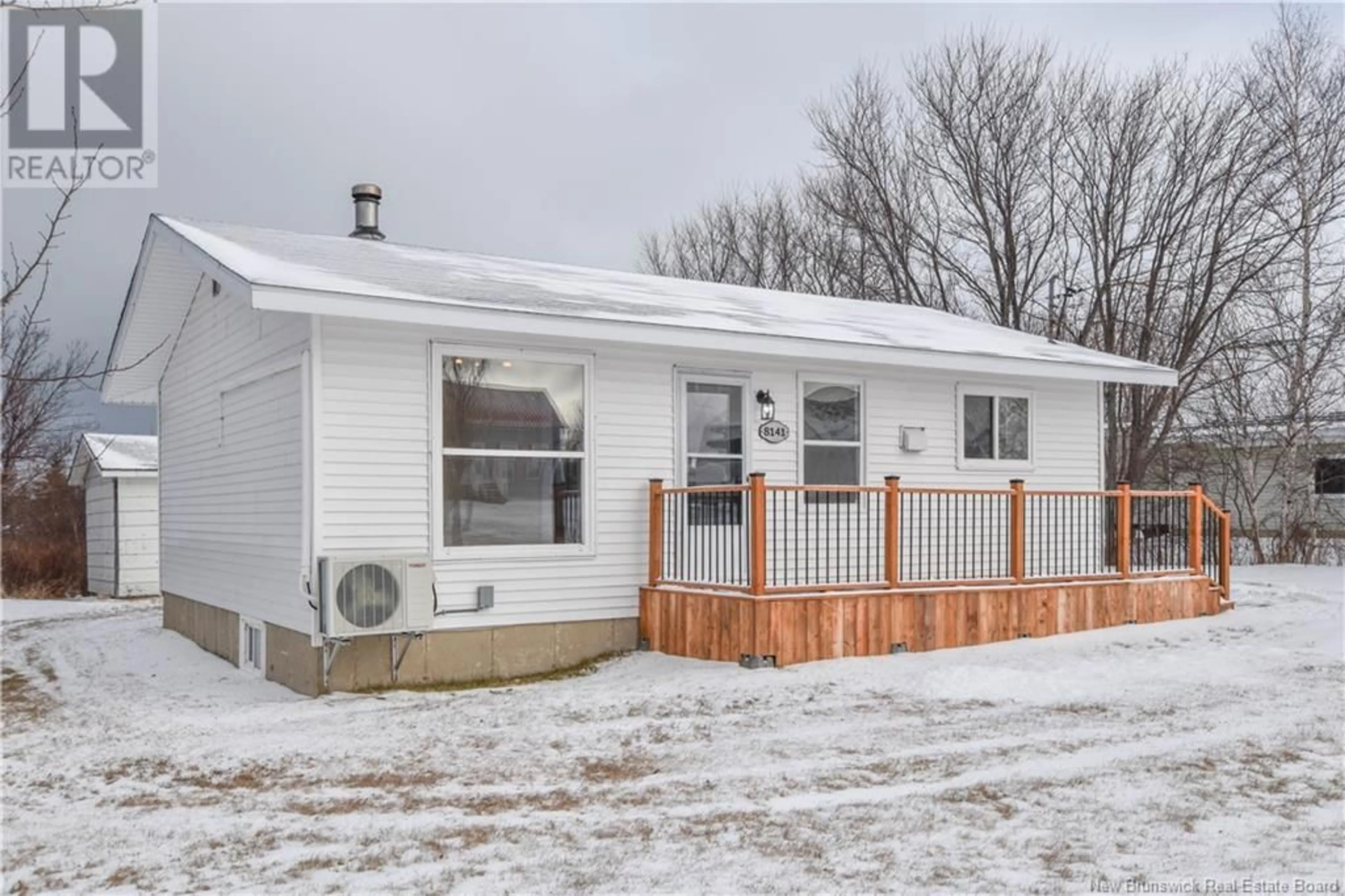 Home with vinyl exterior material, street for 8141 rue Saint-Paul Street, Bas-Caraquet New Brunswick E1W6C4