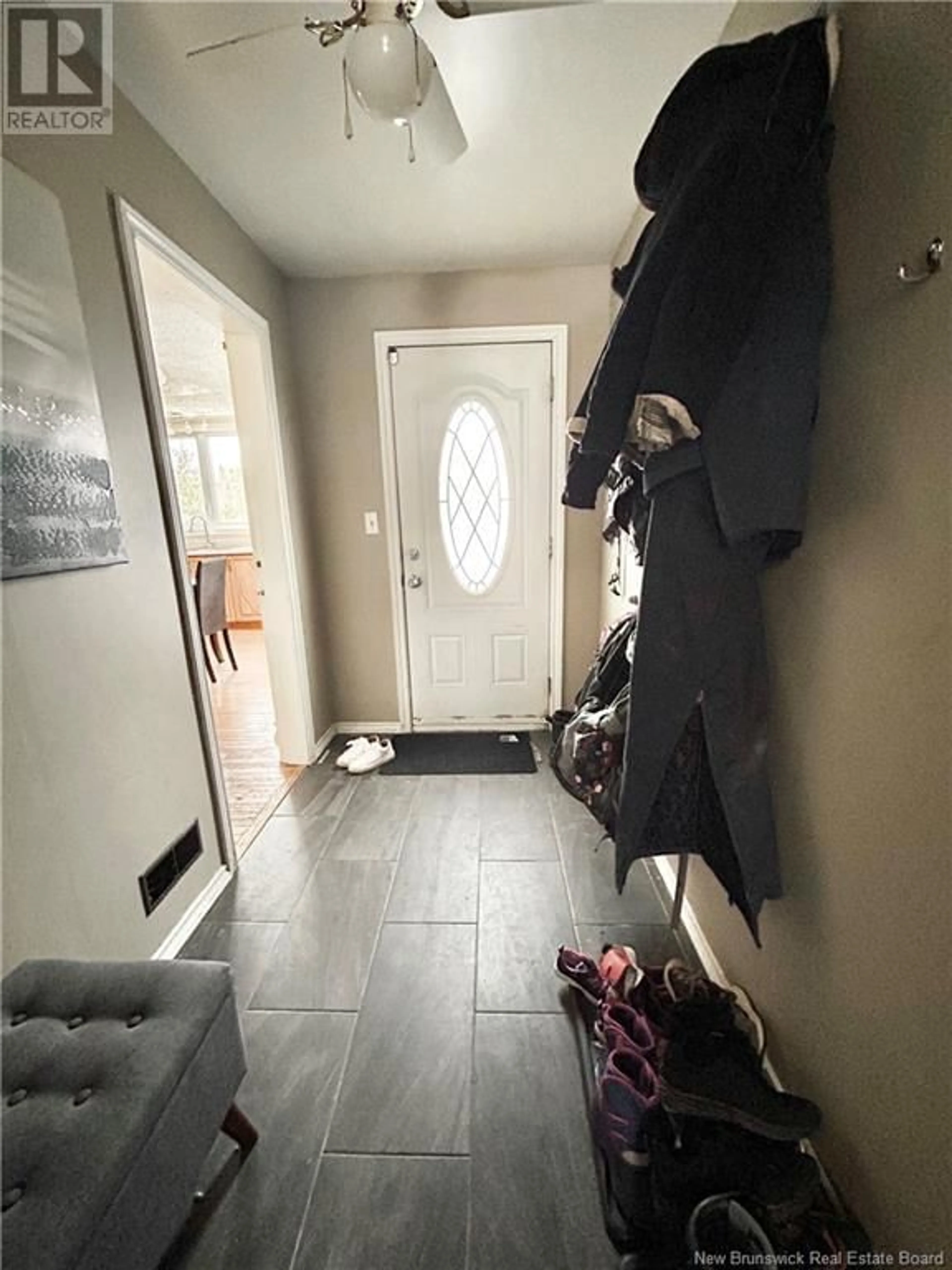 Indoor entryway for 114 LEBOUTHILLIER STREET, Saint-Simon New Brunswick E8P1Z7
