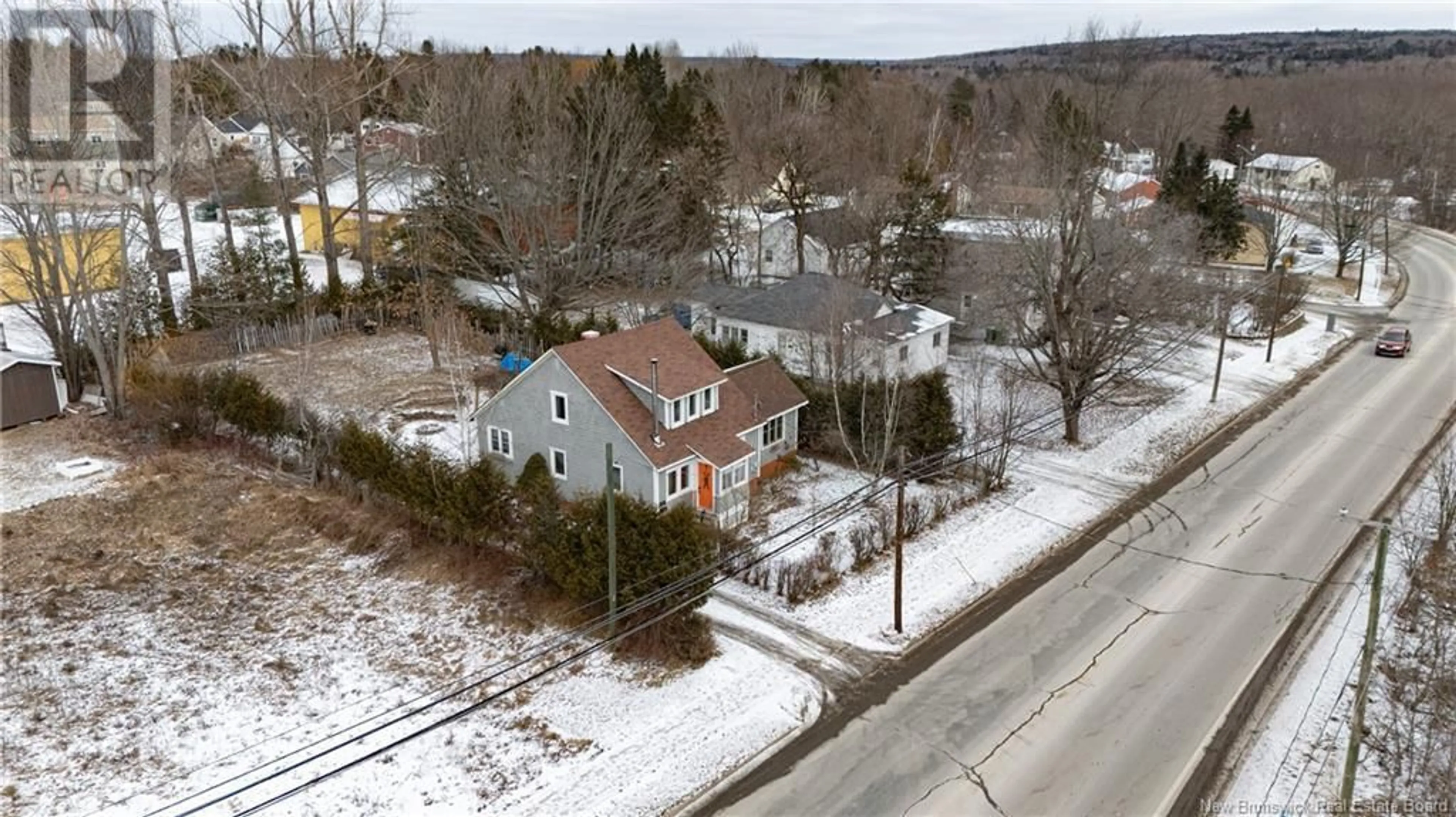 A pic from outside/outdoor area/front of a property/back of a property/a pic from drone, street for 103 Canada Street, Fredericton New Brunswick E3A3Z4