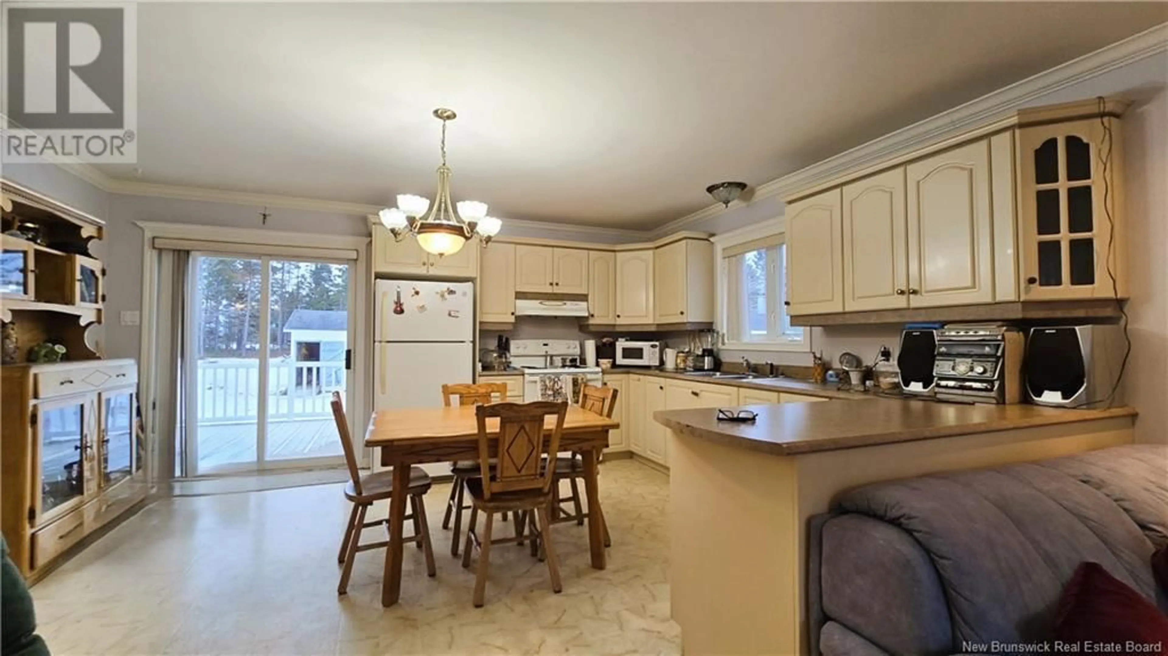 Open concept kitchen, ceramic/tile floor for 96 Rue Pointe-à-Tom, Pointe-À-Tom New Brunswick E1X3X4