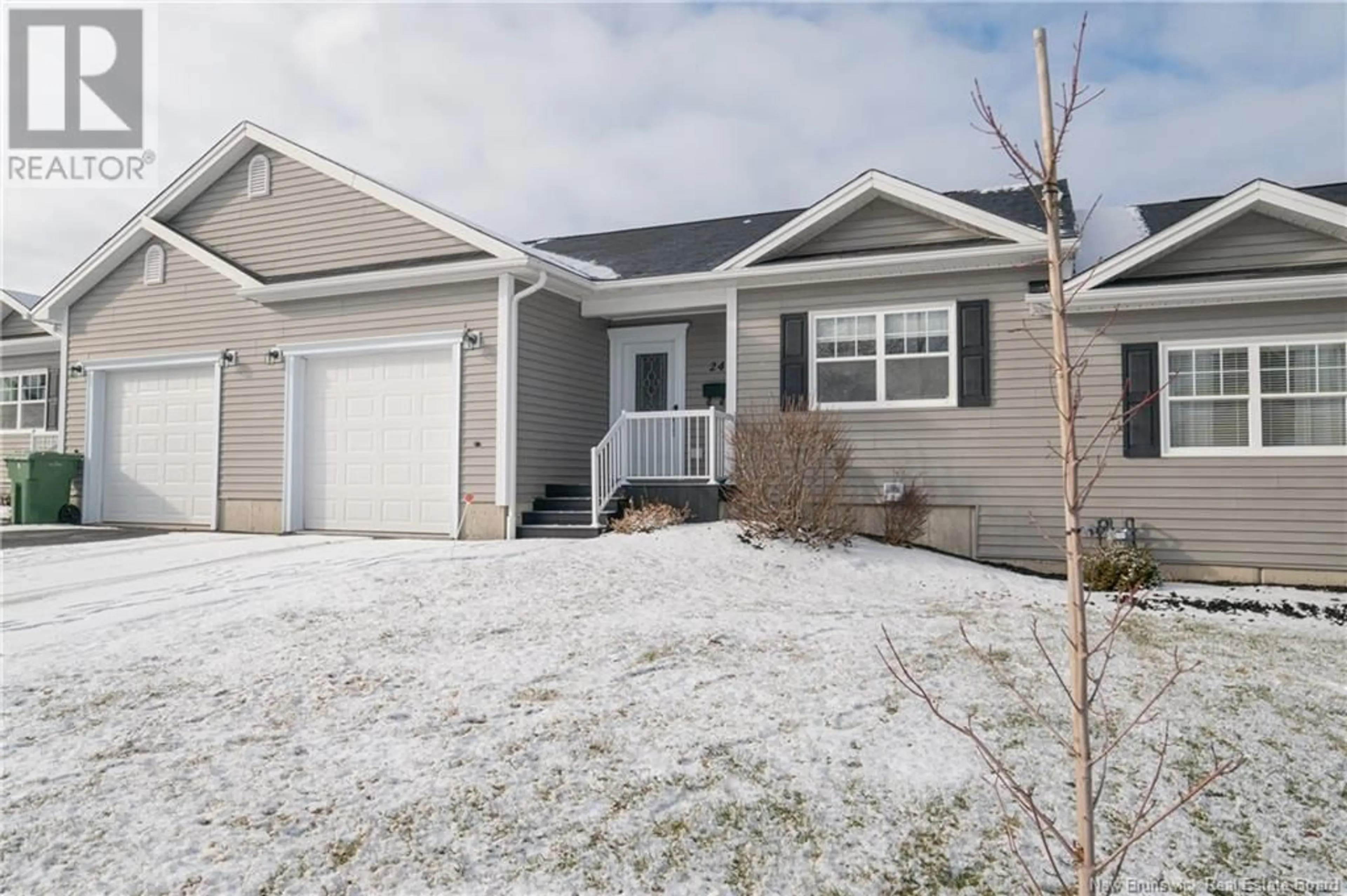 Home with vinyl exterior material, street for 24 McCaffrey Court, Oromocto New Brunswick E2V0H5