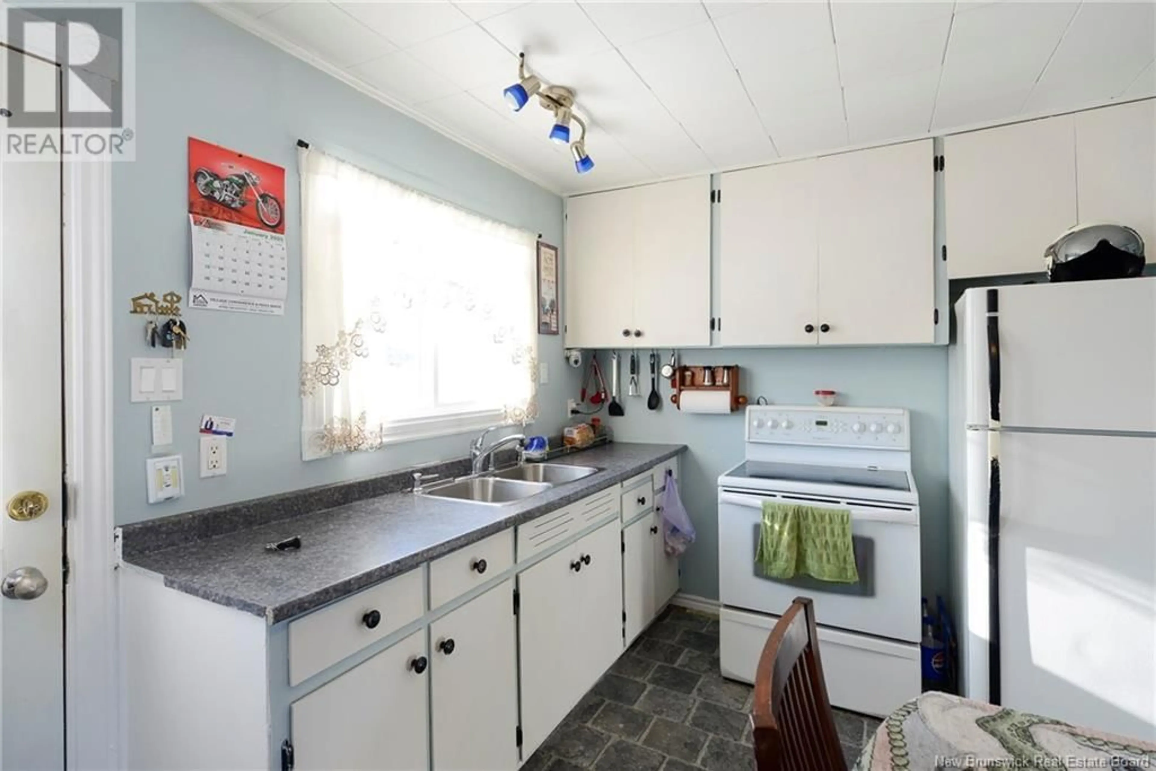 Standard kitchen, unknown for 2829 Golden Grove Road, Saint John New Brunswick E2S1B7