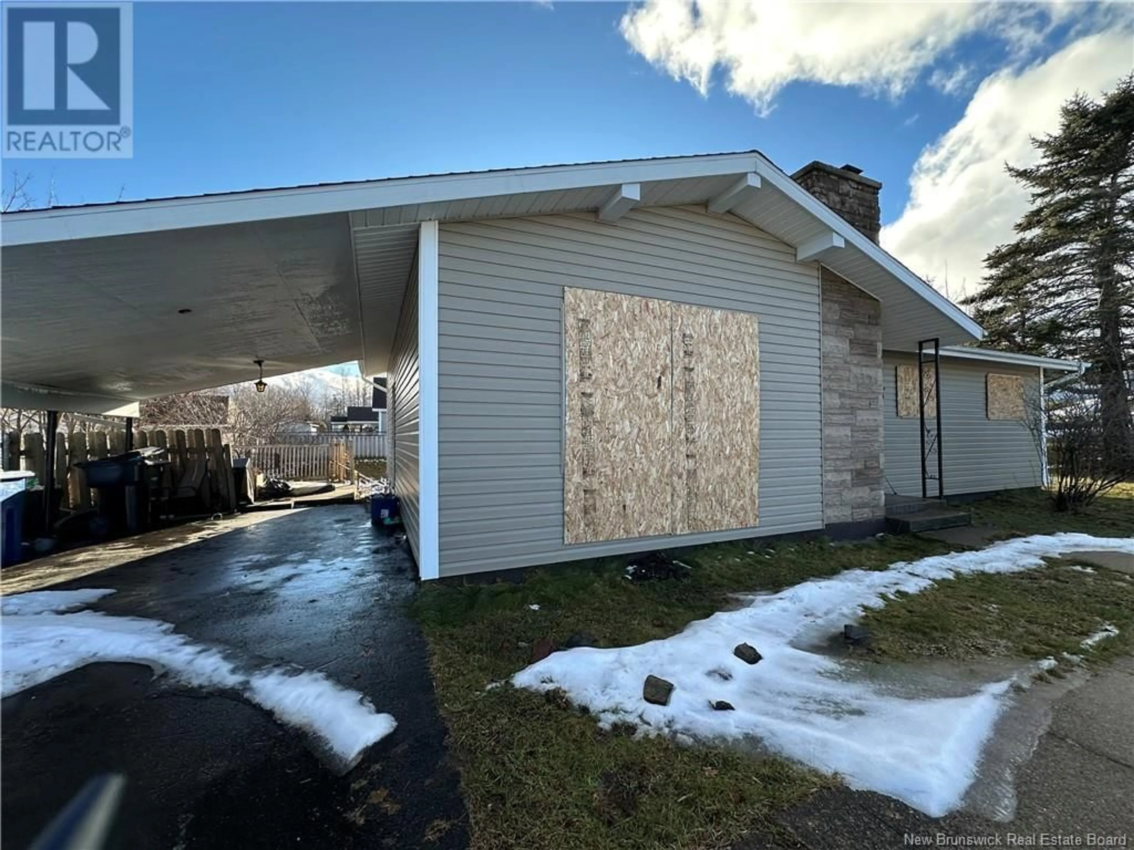 Home with vinyl exterior material, unknown for 177 Neil Drive, Bathurst New Brunswick E2A3E3