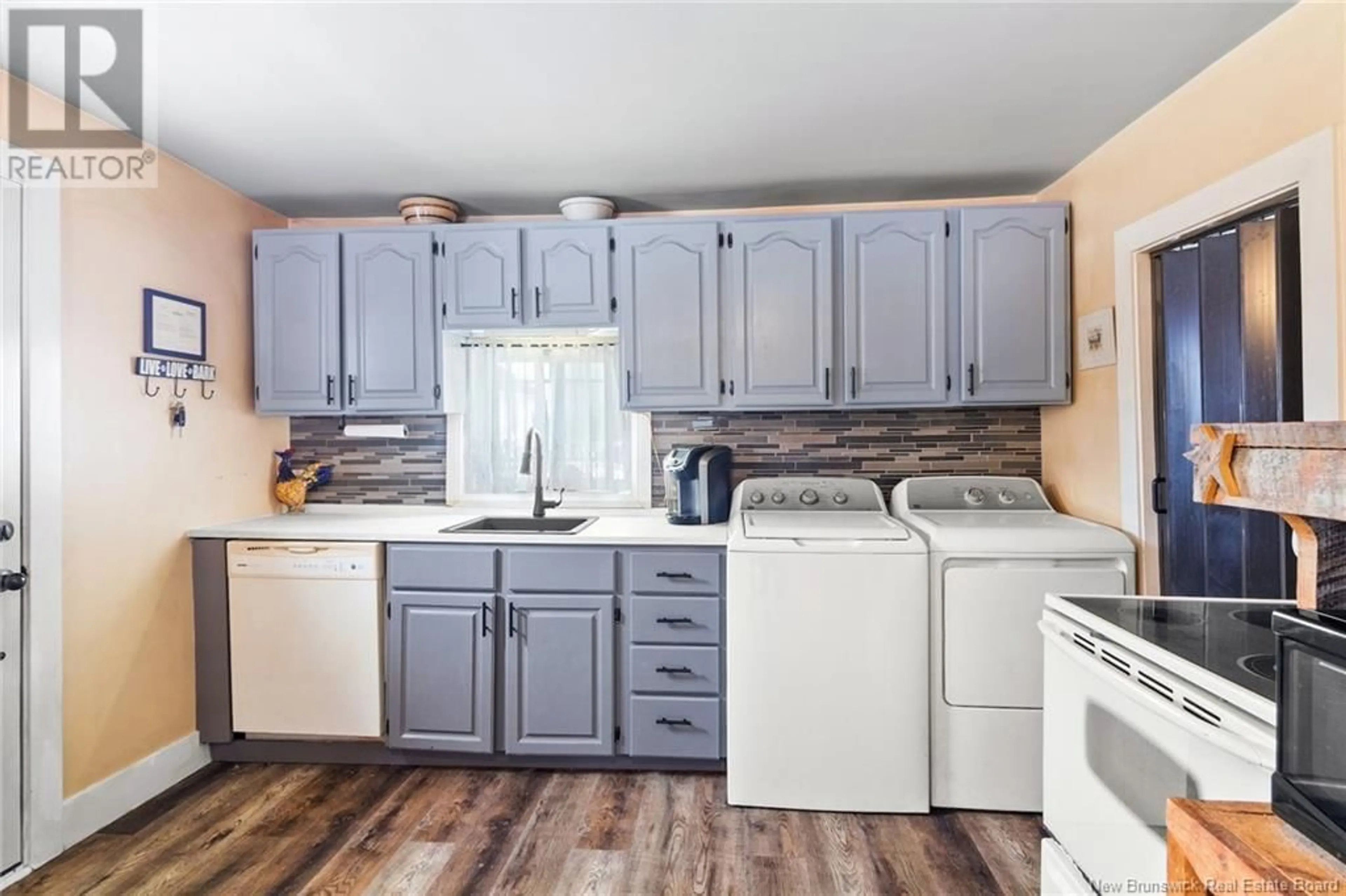 Standard kitchen, unknown for 52 McLeod Avenue, Chipman New Brunswick E4A2B8