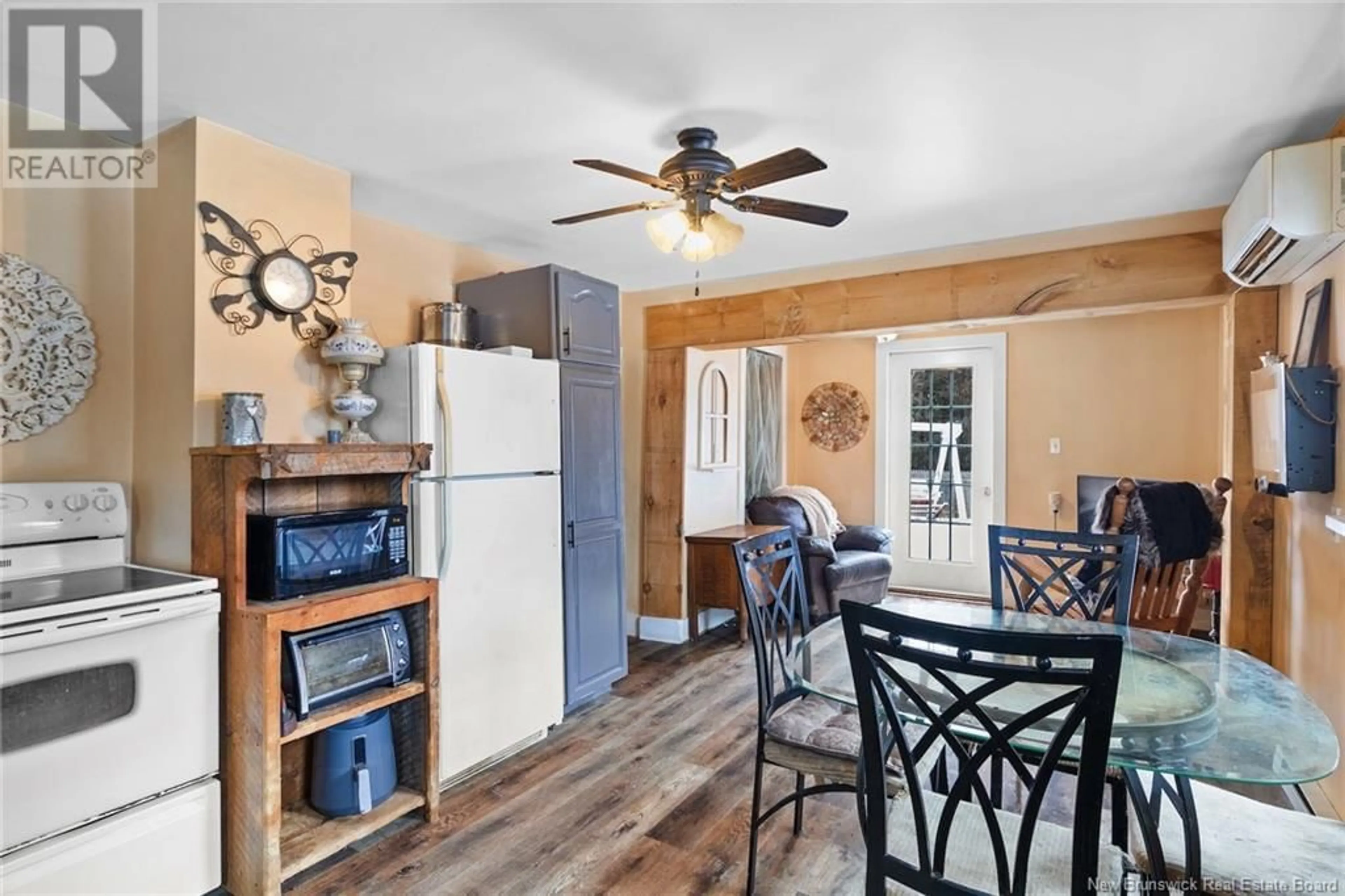 Open concept kitchen, unknown for 52 McLeod Avenue, Chipman New Brunswick E4A2B8