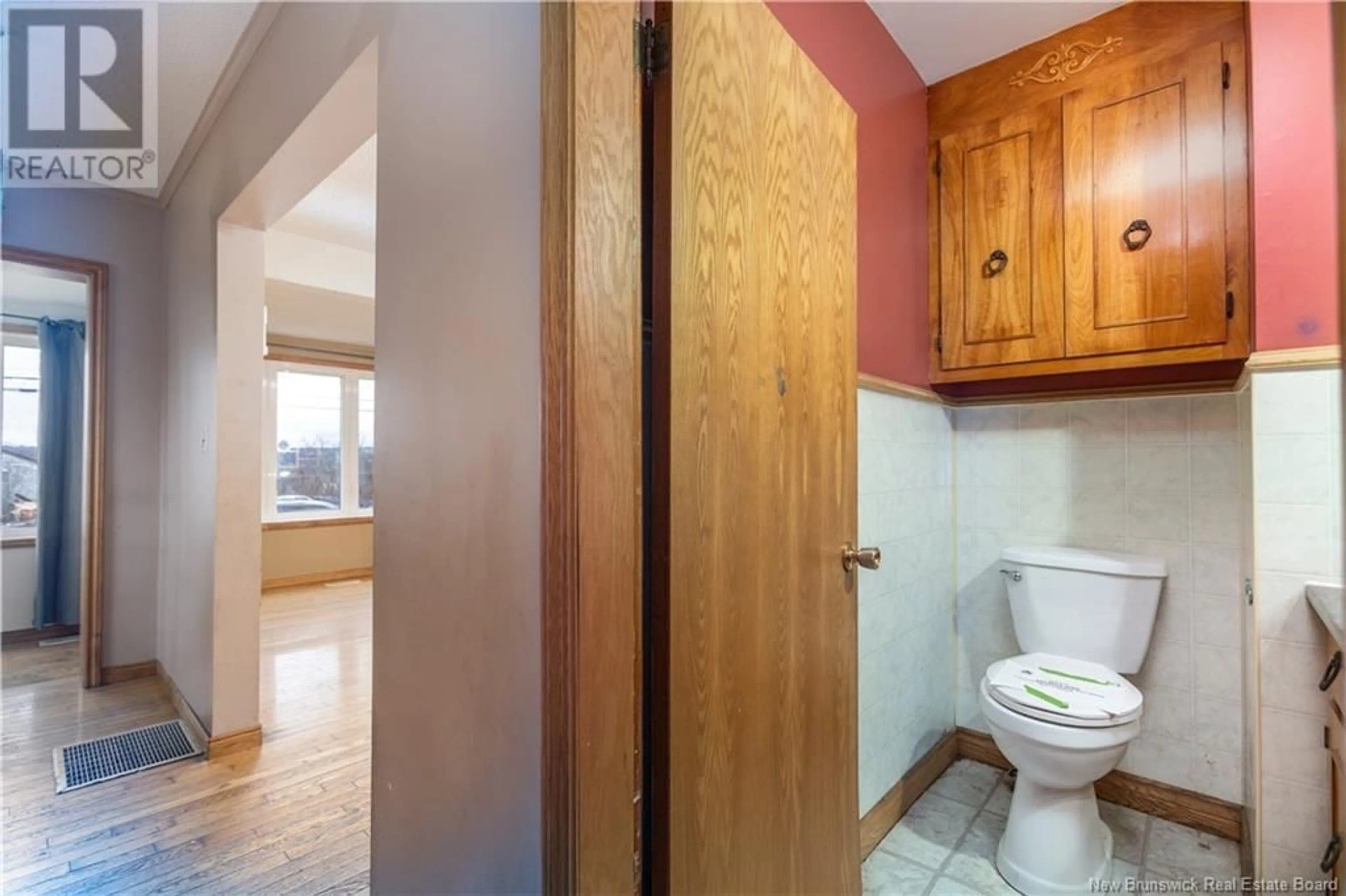 Standard bathroom, unknown for 613 Royal, Memramcook New Brunswick E4K1W9