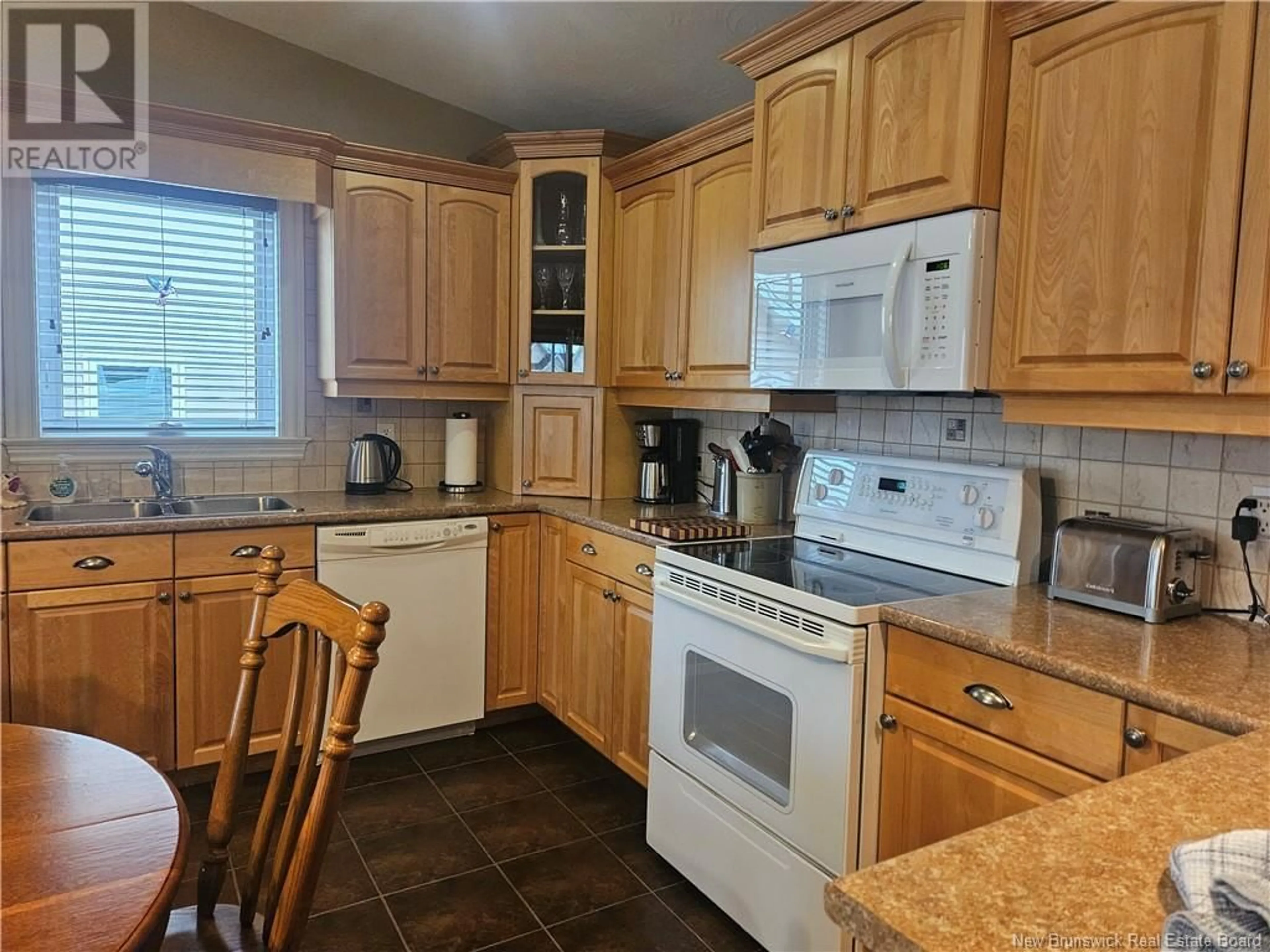 Standard kitchen, ceramic/tile floor for 7 Rockley Lane, Moncton New Brunswick E1G0C4