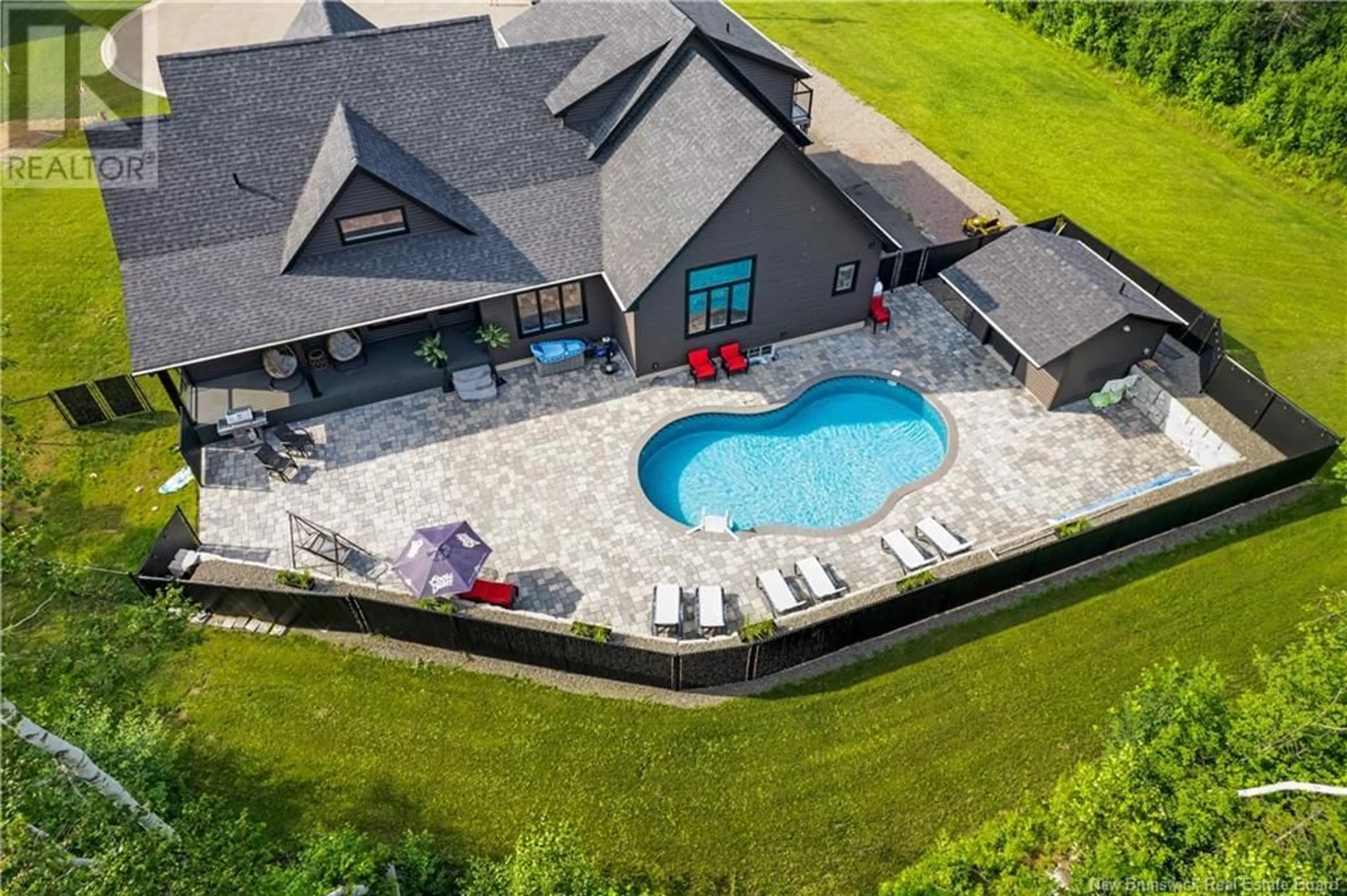 A pic from outside/outdoor area/front of a property/back of a property/a pic from drone, water/lake/river/ocean view for 37 Laforge Street, Shediac New Brunswick E4P0J9