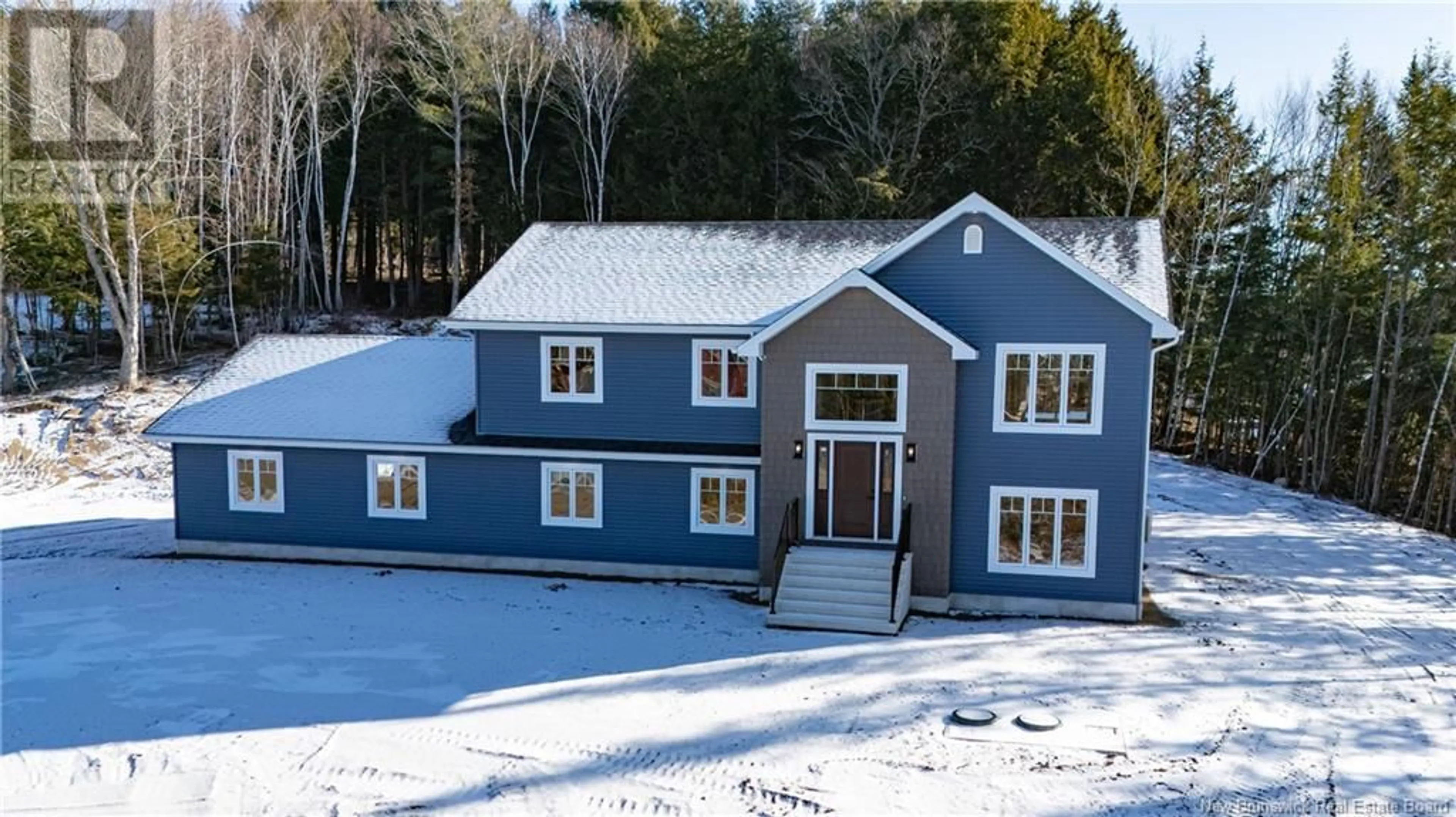 Home with vinyl exterior material, building for 84 Country Wood Lane, Fredericton New Brunswick E3A0X7