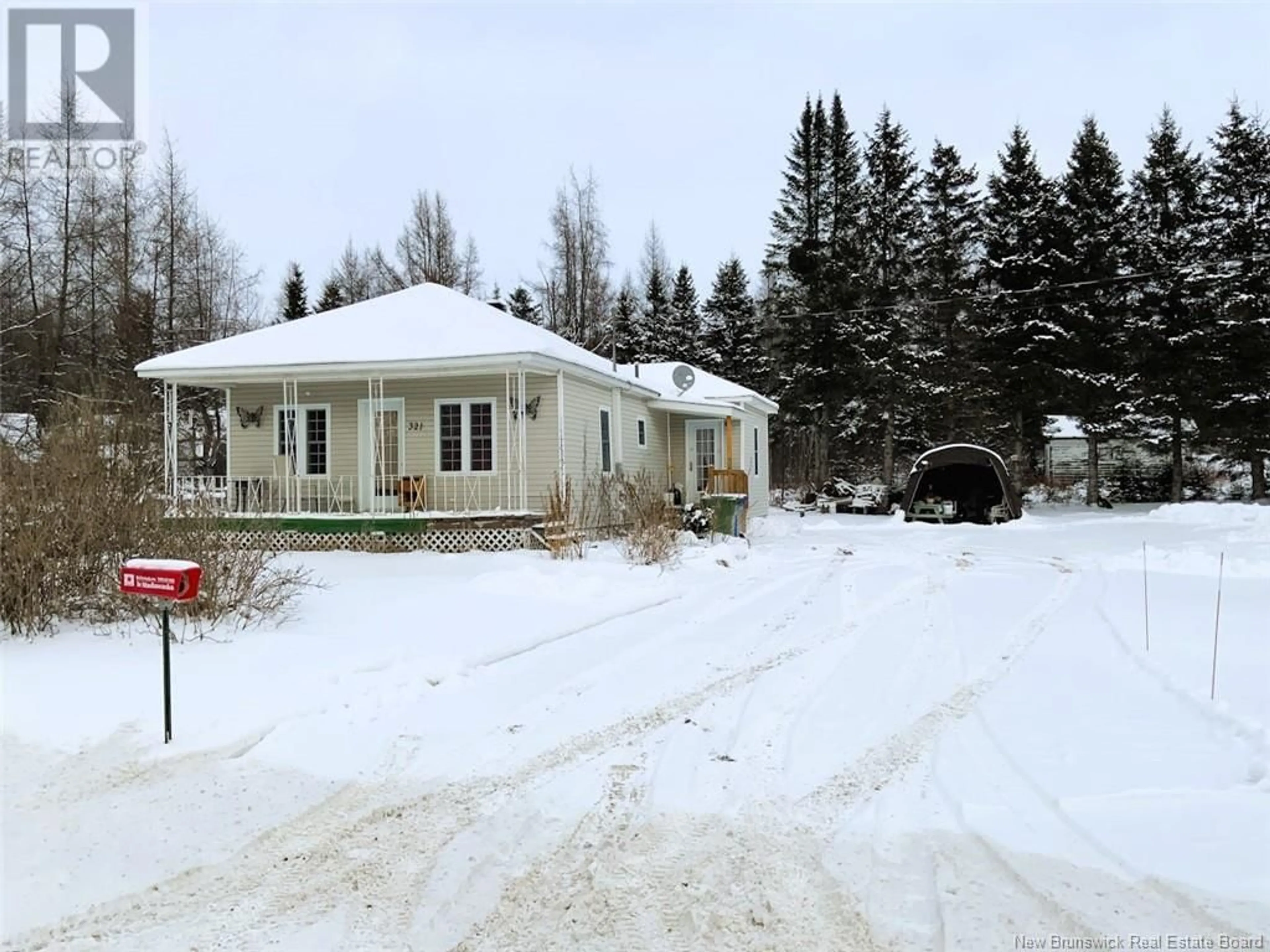 A pic from outside/outdoor area/front of a property/back of a property/a pic from drone, street for 321 Iroquois Road, Saint-Basile New Brunswick E7C1Y3