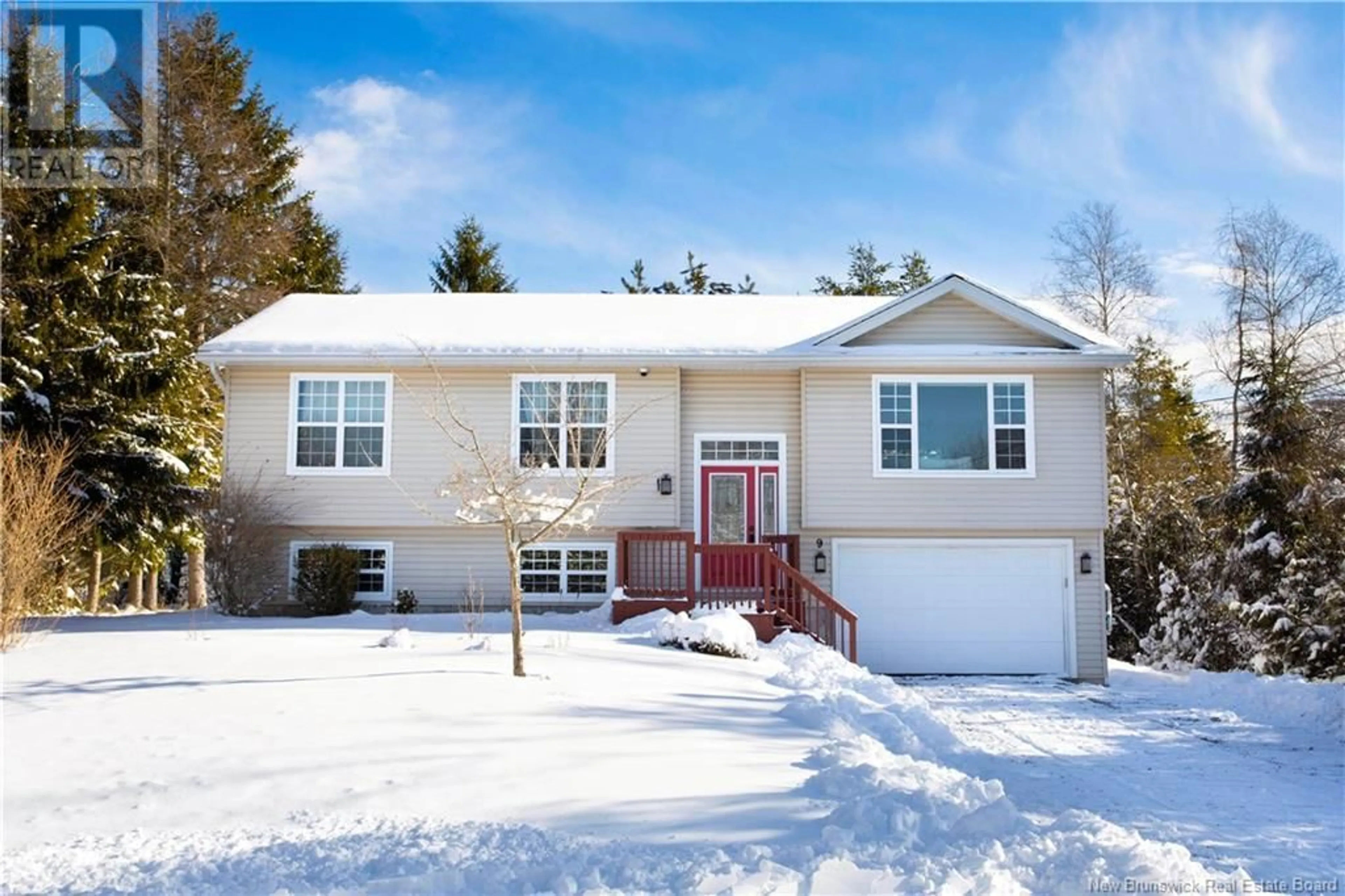 Home with vinyl exterior material, street for 9 Catherine Avenue, Quispamsis New Brunswick E2E4N7