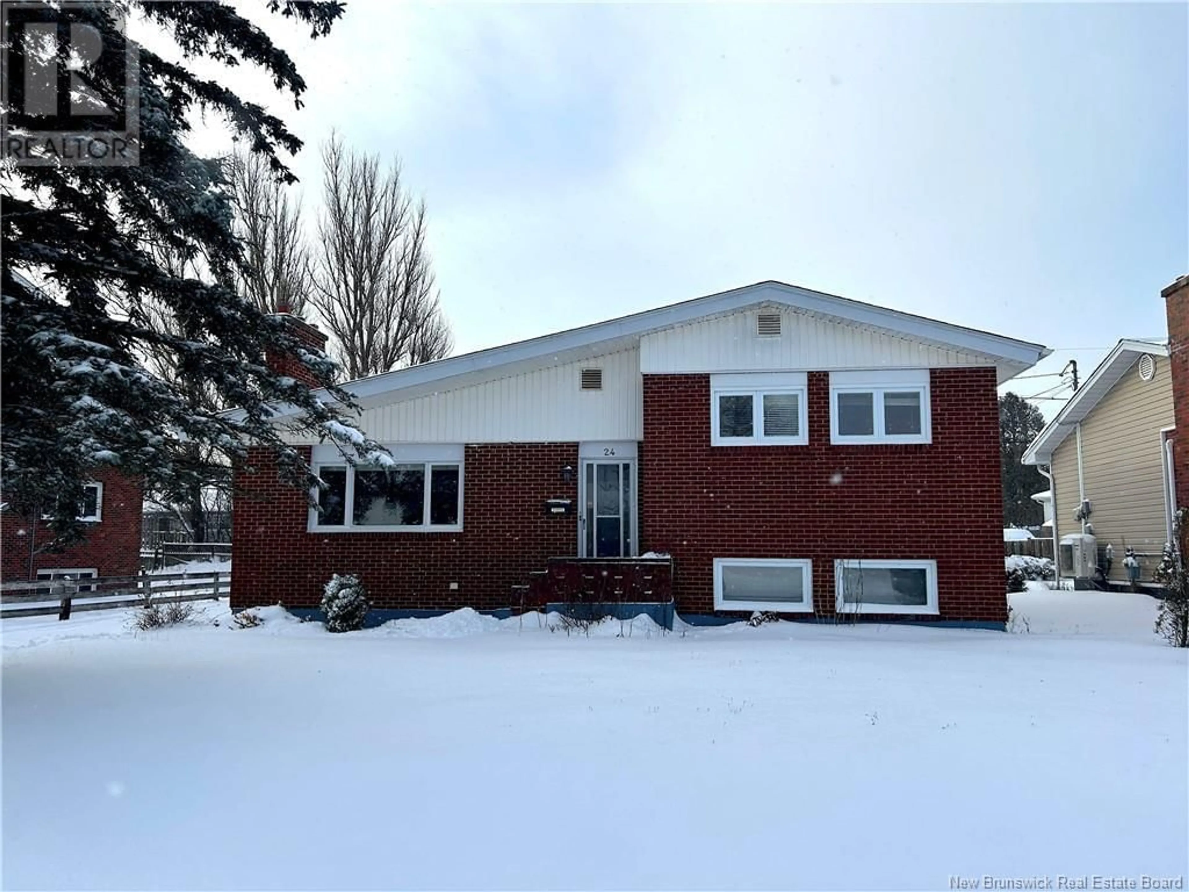 Home with vinyl exterior material, street for 24 Anne Street, Moncton New Brunswick E1C4J5