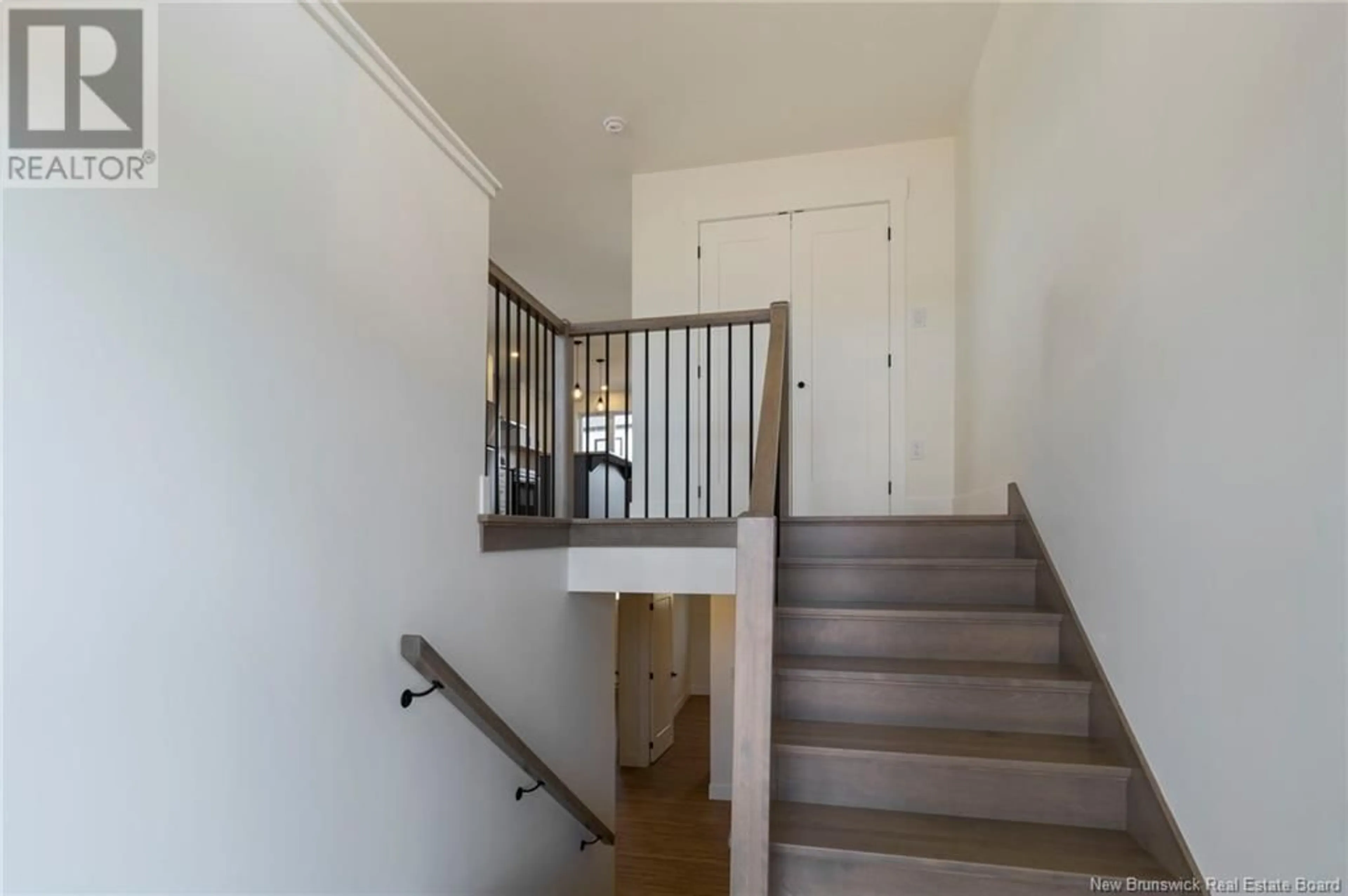 Stairs for 171 ERNEST, Dieppe New Brunswick E1A4T2