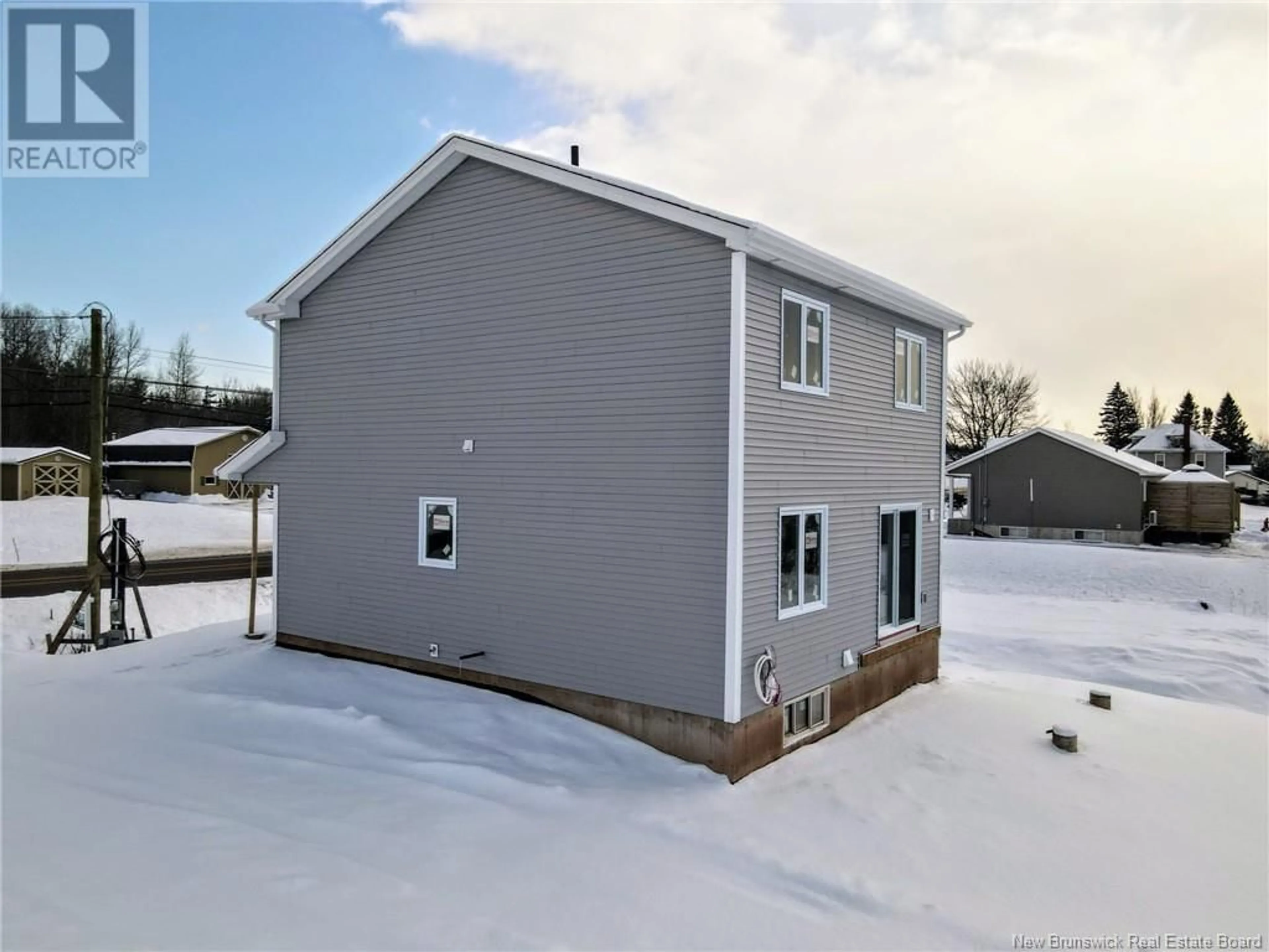 A pic from outside/outdoor area/front of a property/back of a property/a pic from drone, building for 363 DOVER, Dieppe New Brunswick E1A7L7