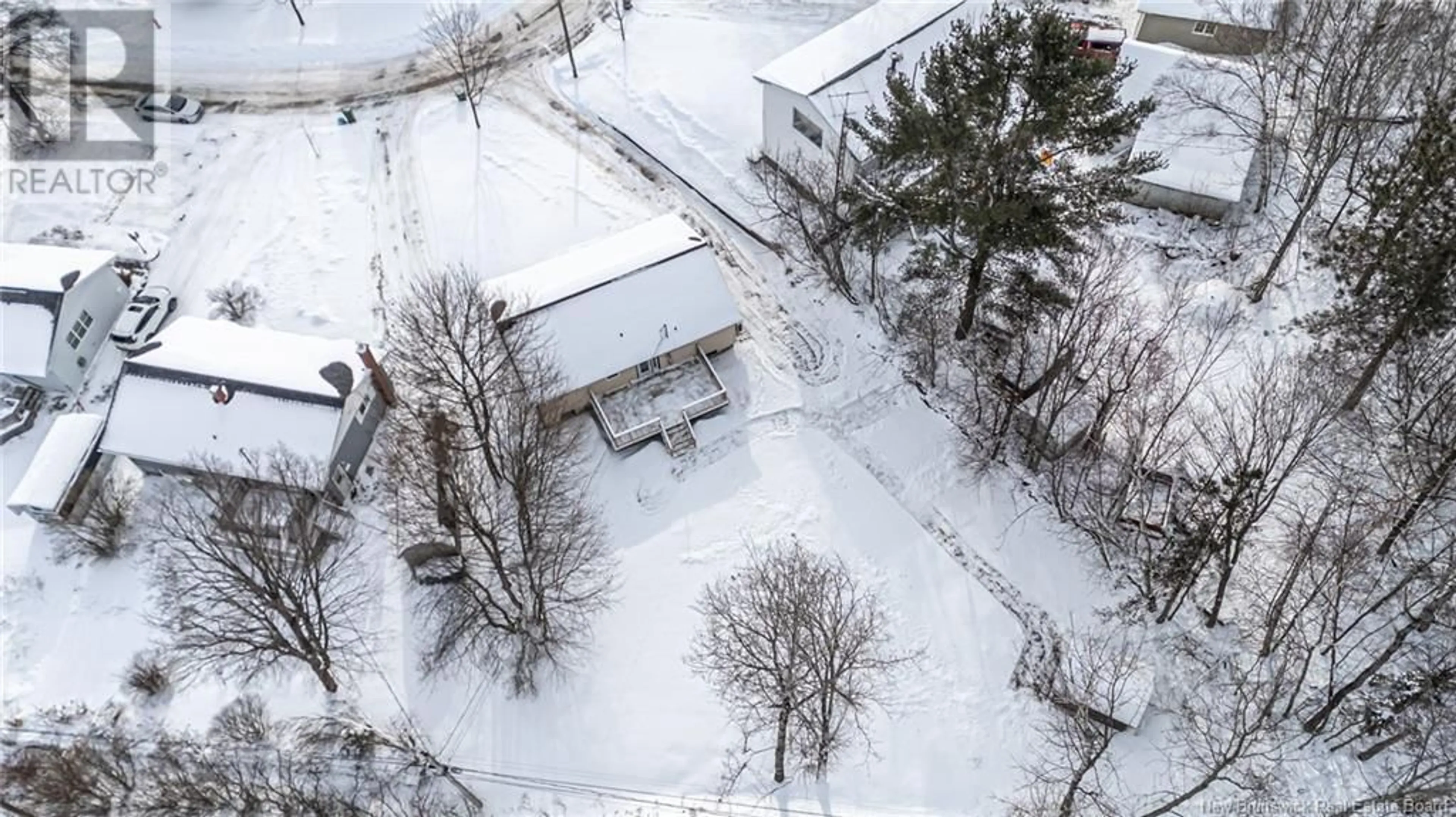 A pic from outside/outdoor area/front of a property/back of a property/a pic from drone, street for 41 Sheffield Court, Fredericton New Brunswick E3B4M9