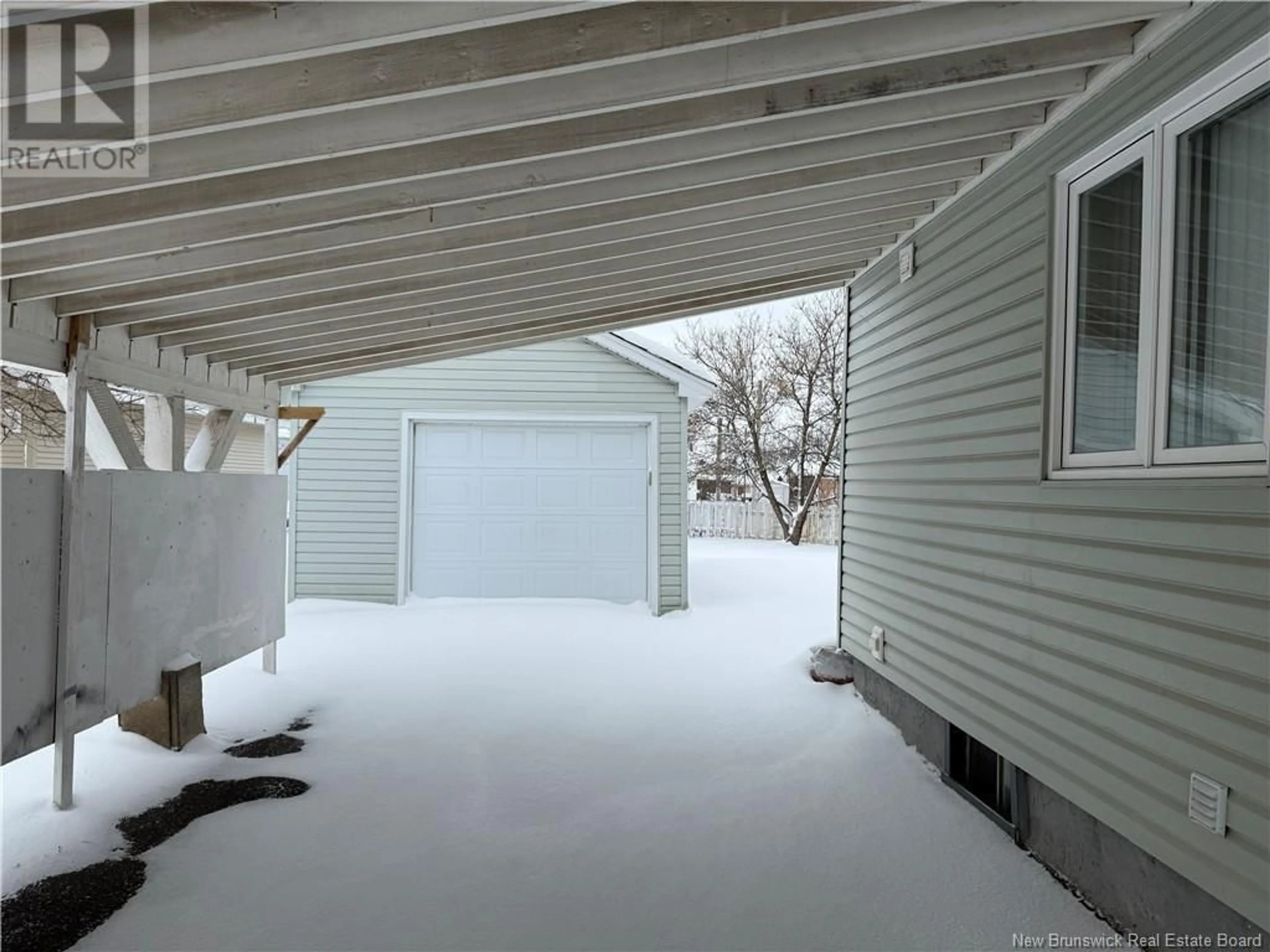 Indoor garage for 98 Lefurgey, Moncton New Brunswick E1C7G6