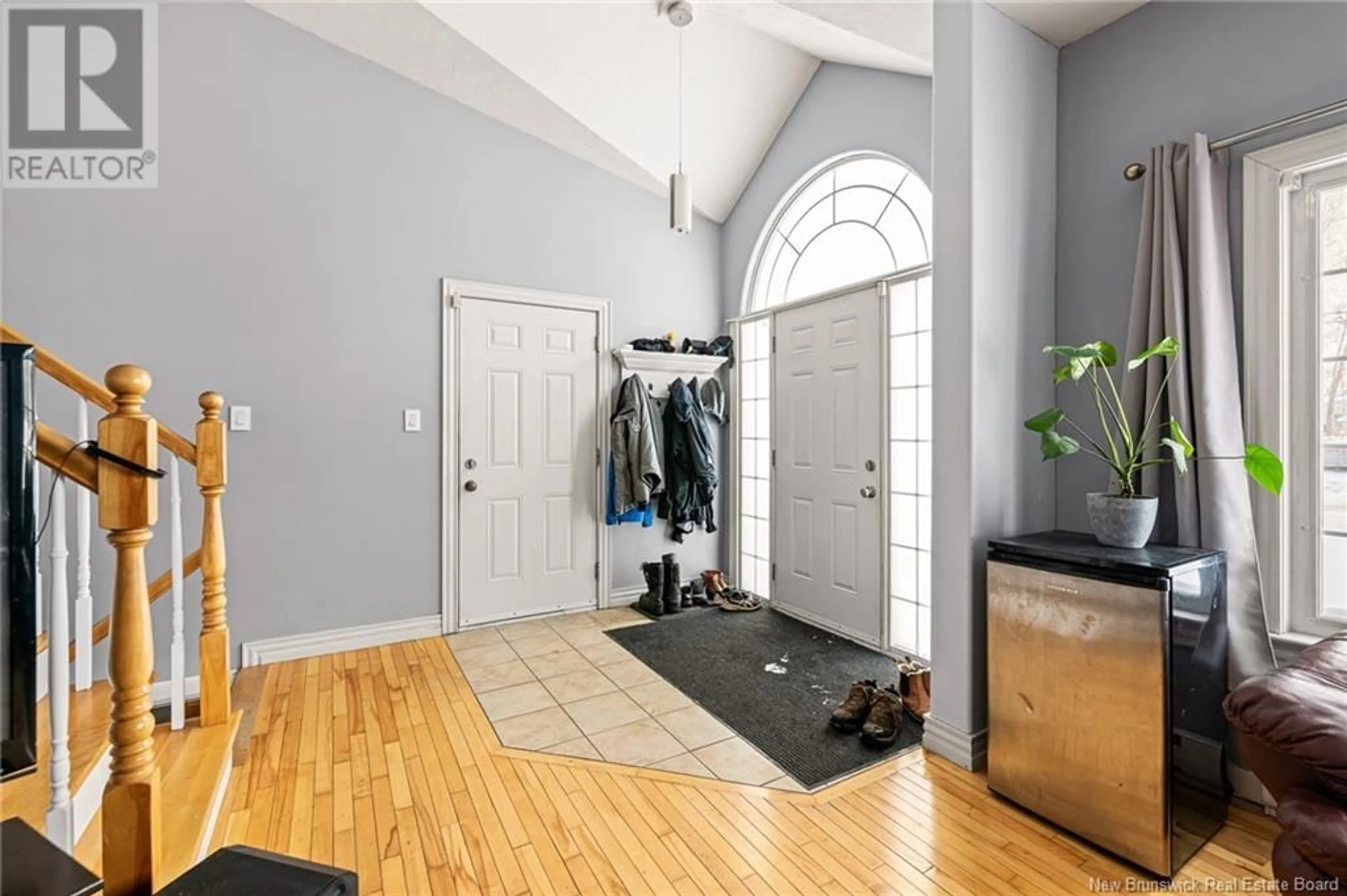 Indoor entryway for 32 Manon Street, Shediac New Brunswick E4P0A9